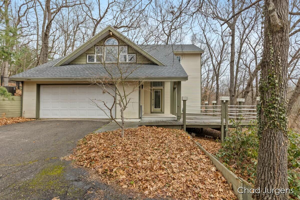 6803 Blue Ridge Drive Ne Property Photo