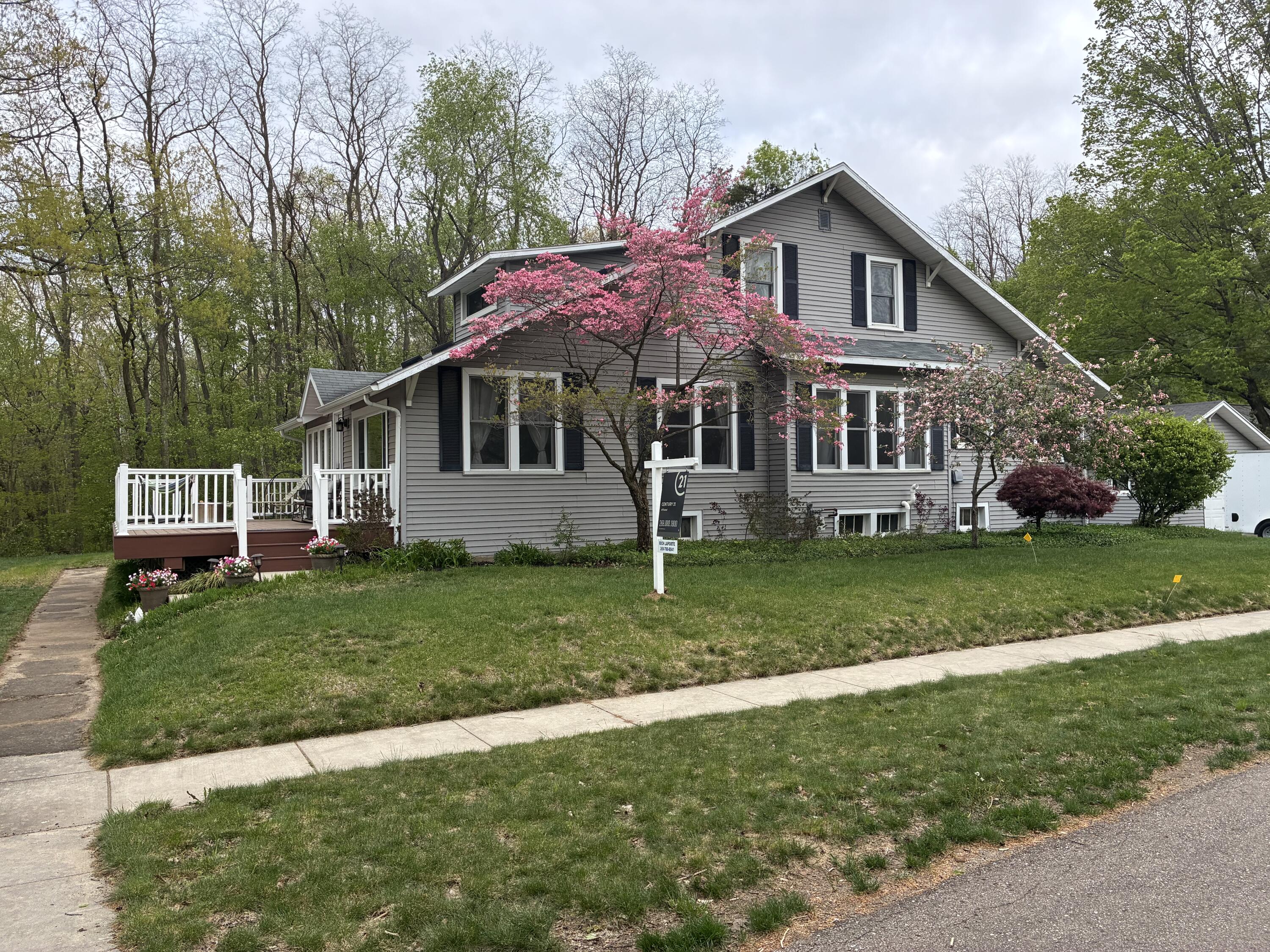 104 Highland Avenue Property Photo