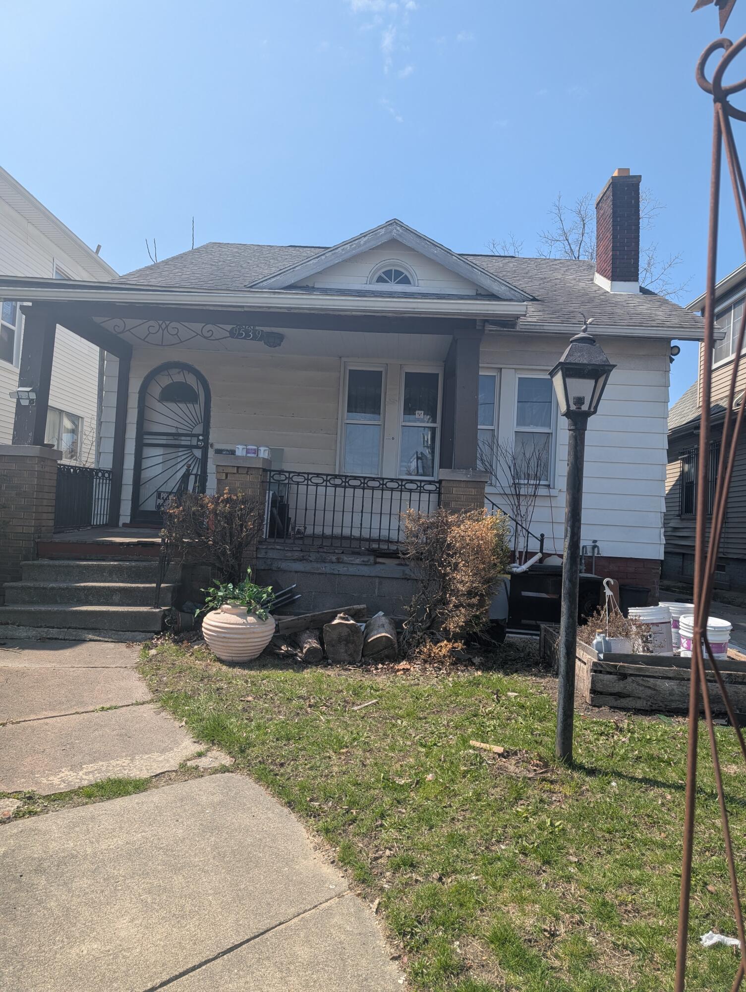9539 Beechwood St Street Property Photo