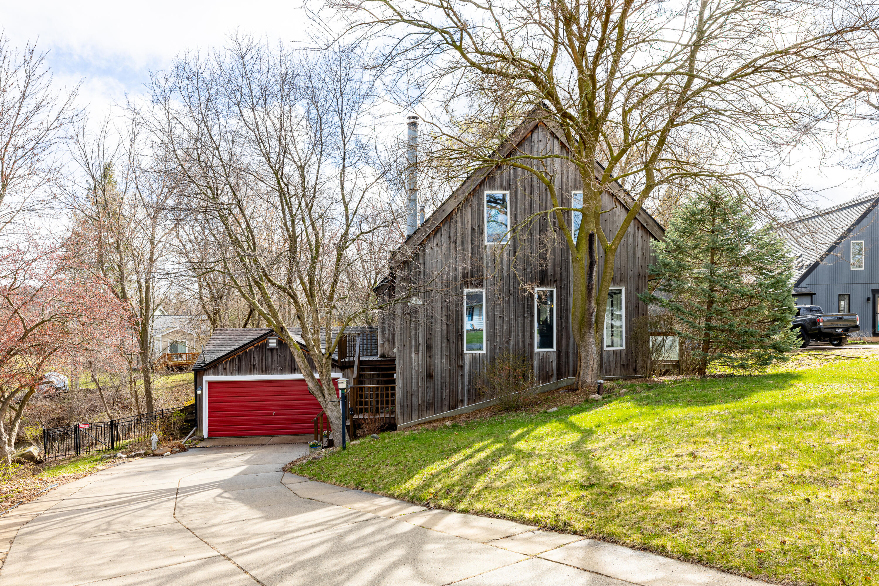 Novi Real Estate Listings Main Image
