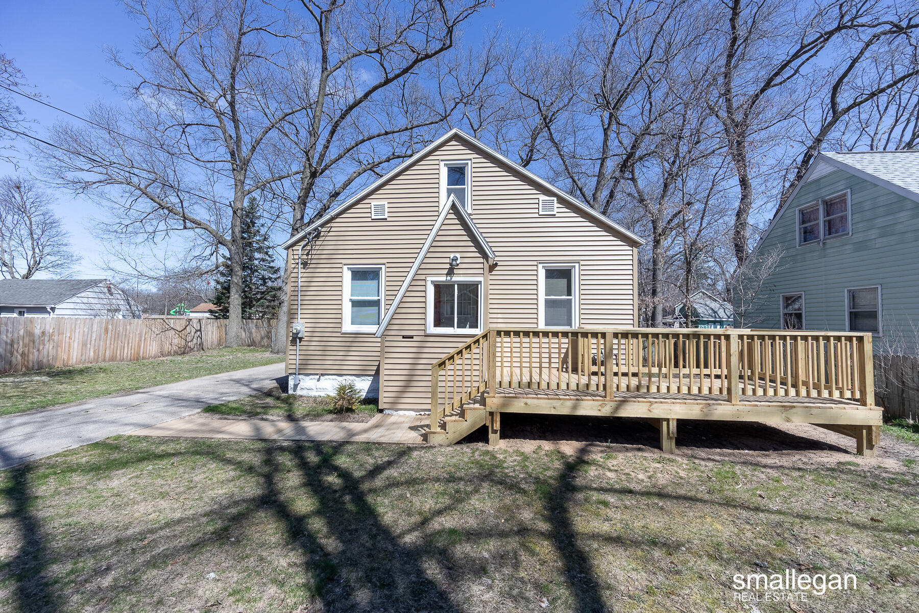 1226 James Avenue Property Photo
