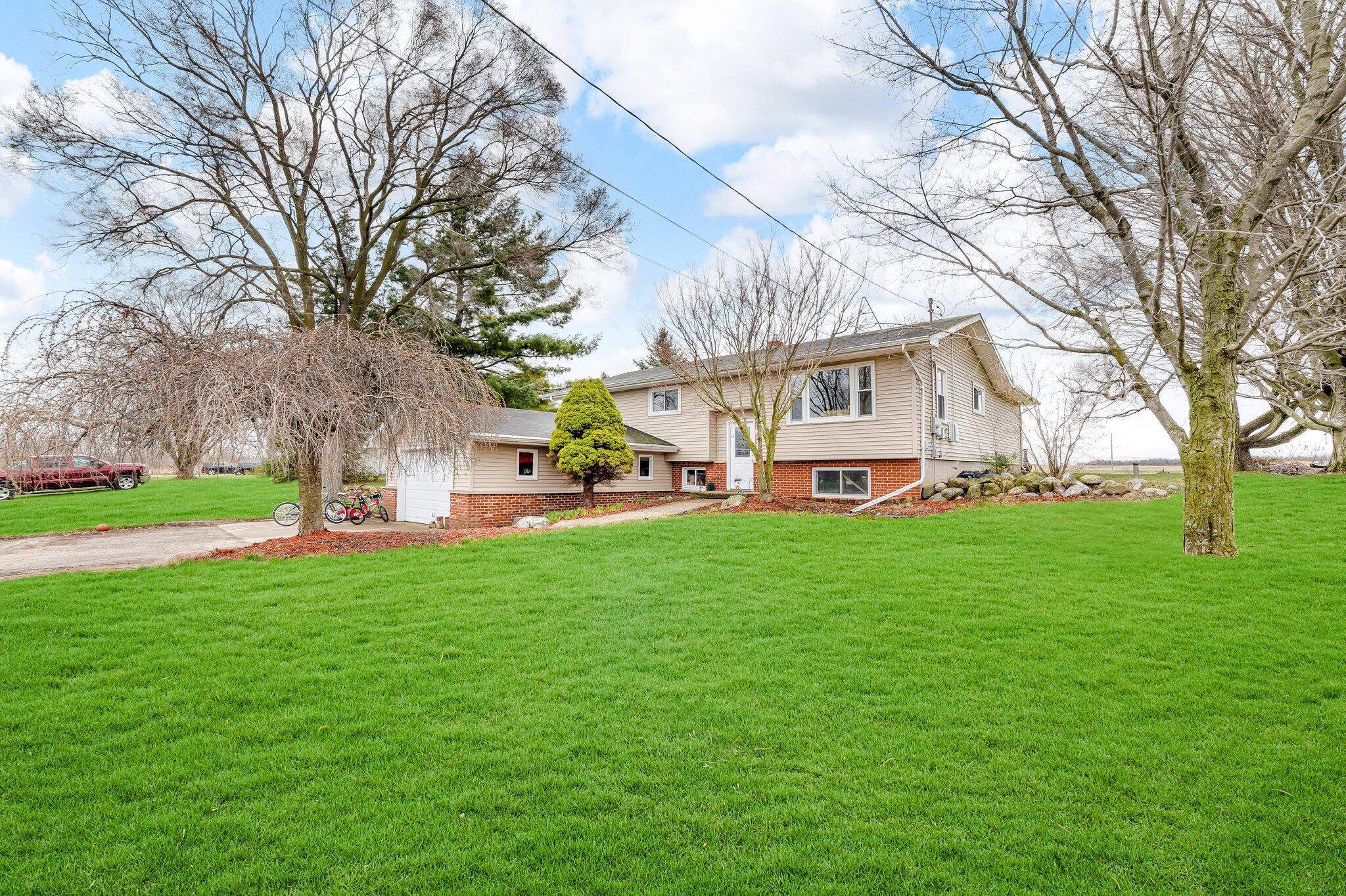 6244 Ridge Street Property Photo