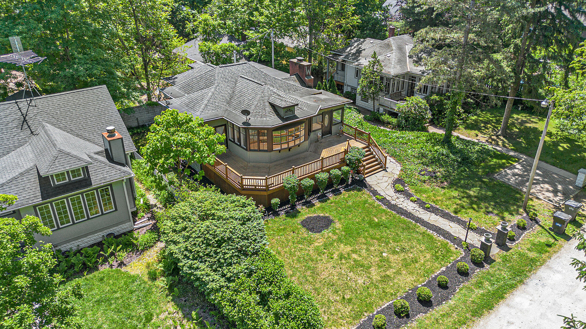 16277 Fourth Street Property Photo