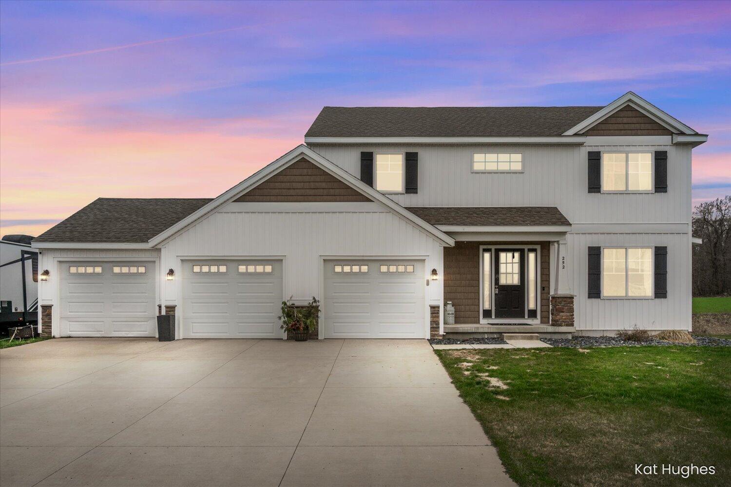252 Warbler Drive Property Photo