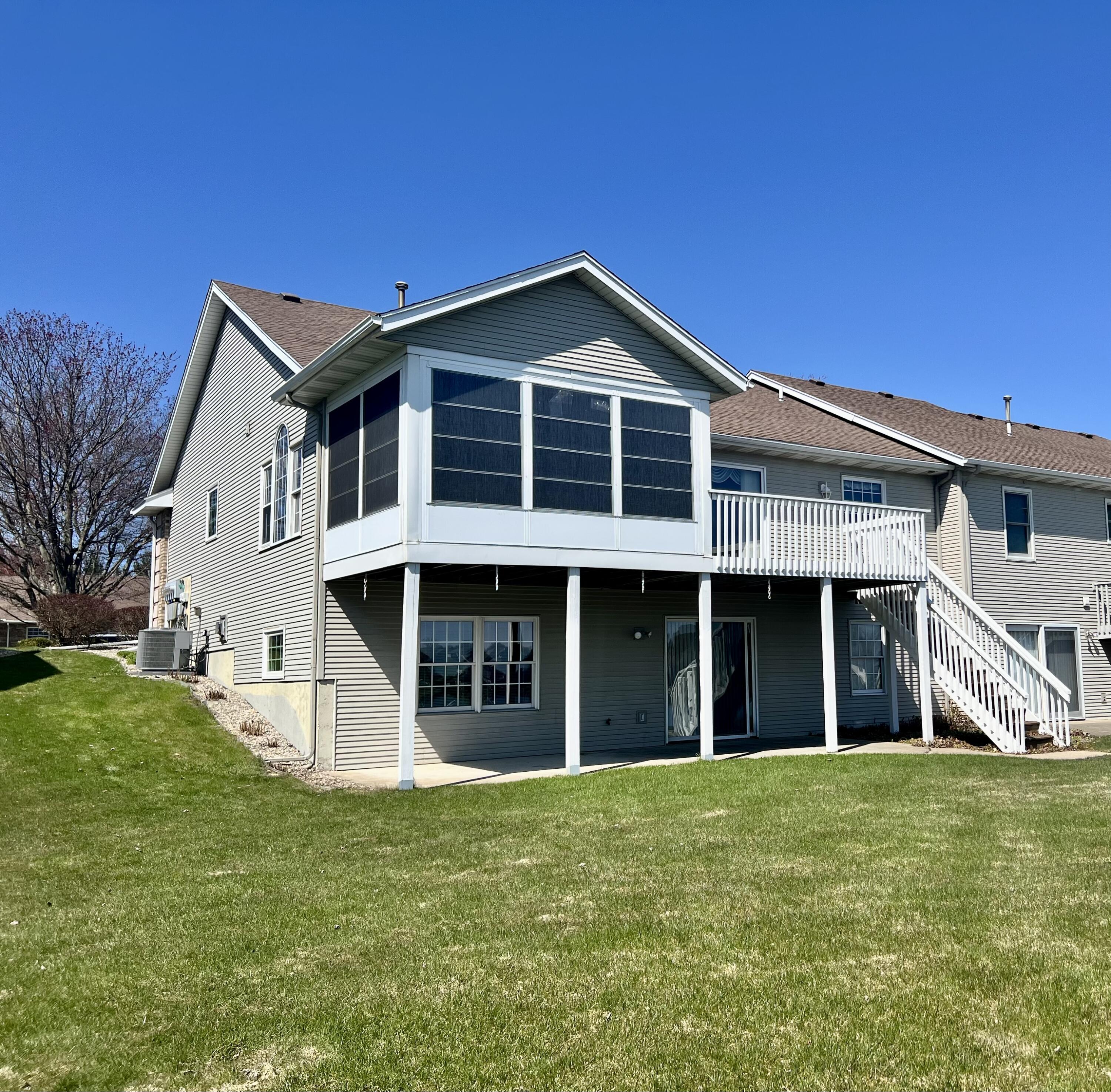 3076 Regency Parkway Property Photo 1