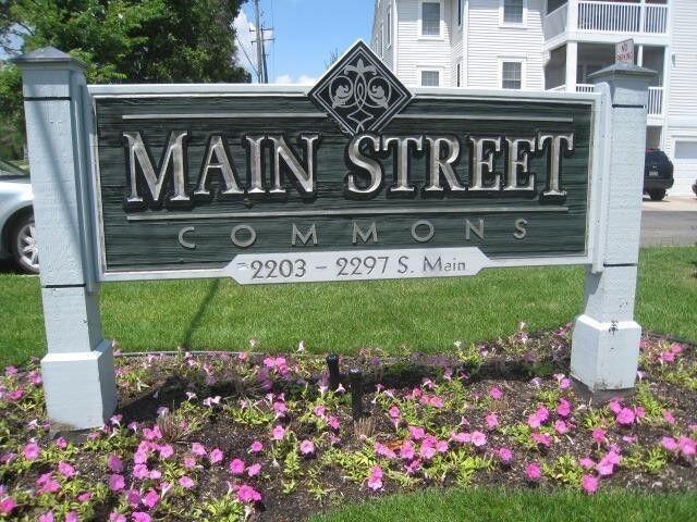 2261 S Main Street Property Photo