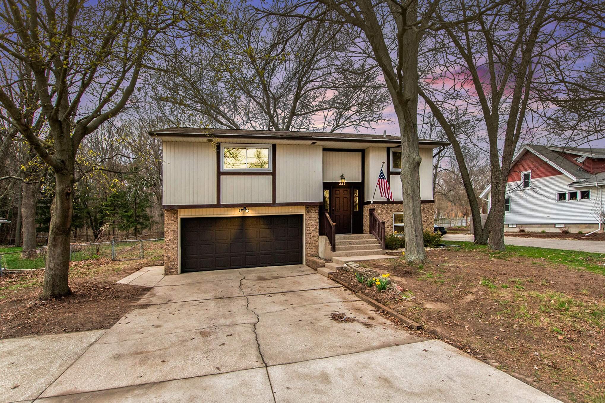 222 Aniline Avenue N Property Photo