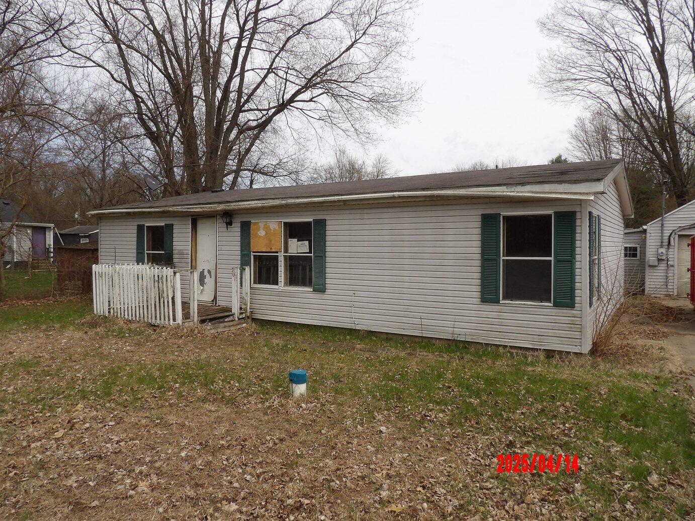 2707 East Street Property Photo