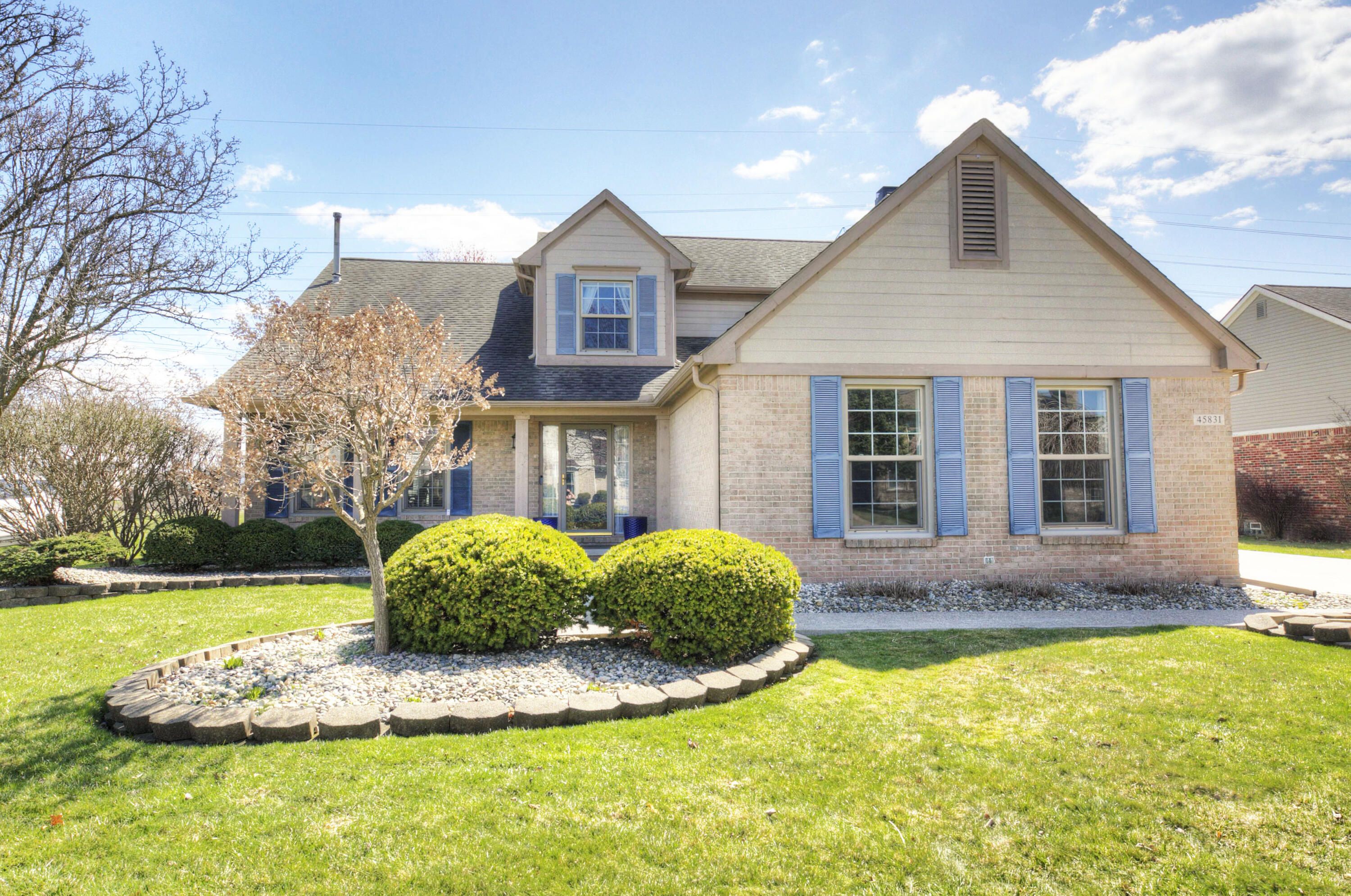 45831 Baywood Boulevard Property Photo