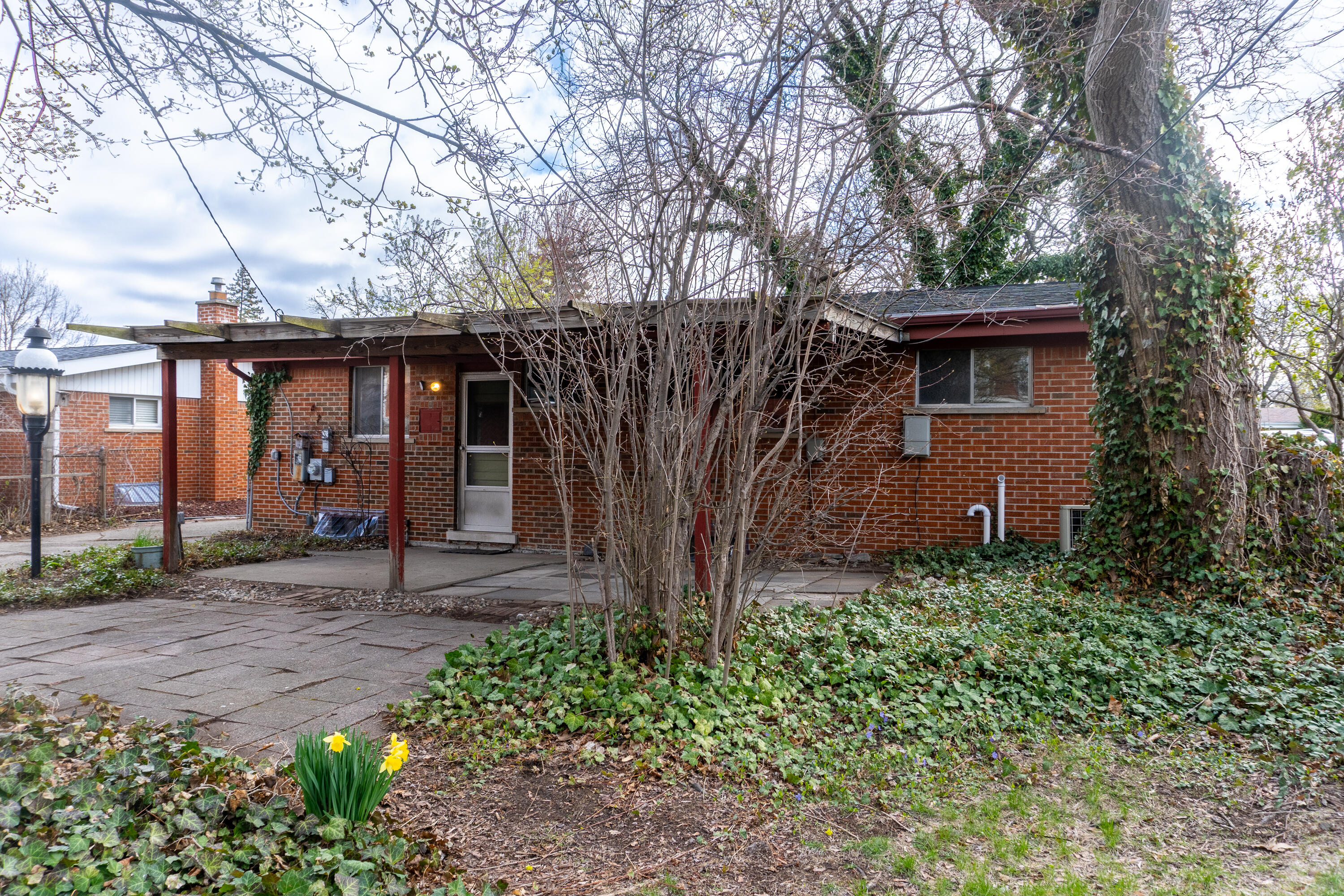 8537 Mercedes Property Photo 4