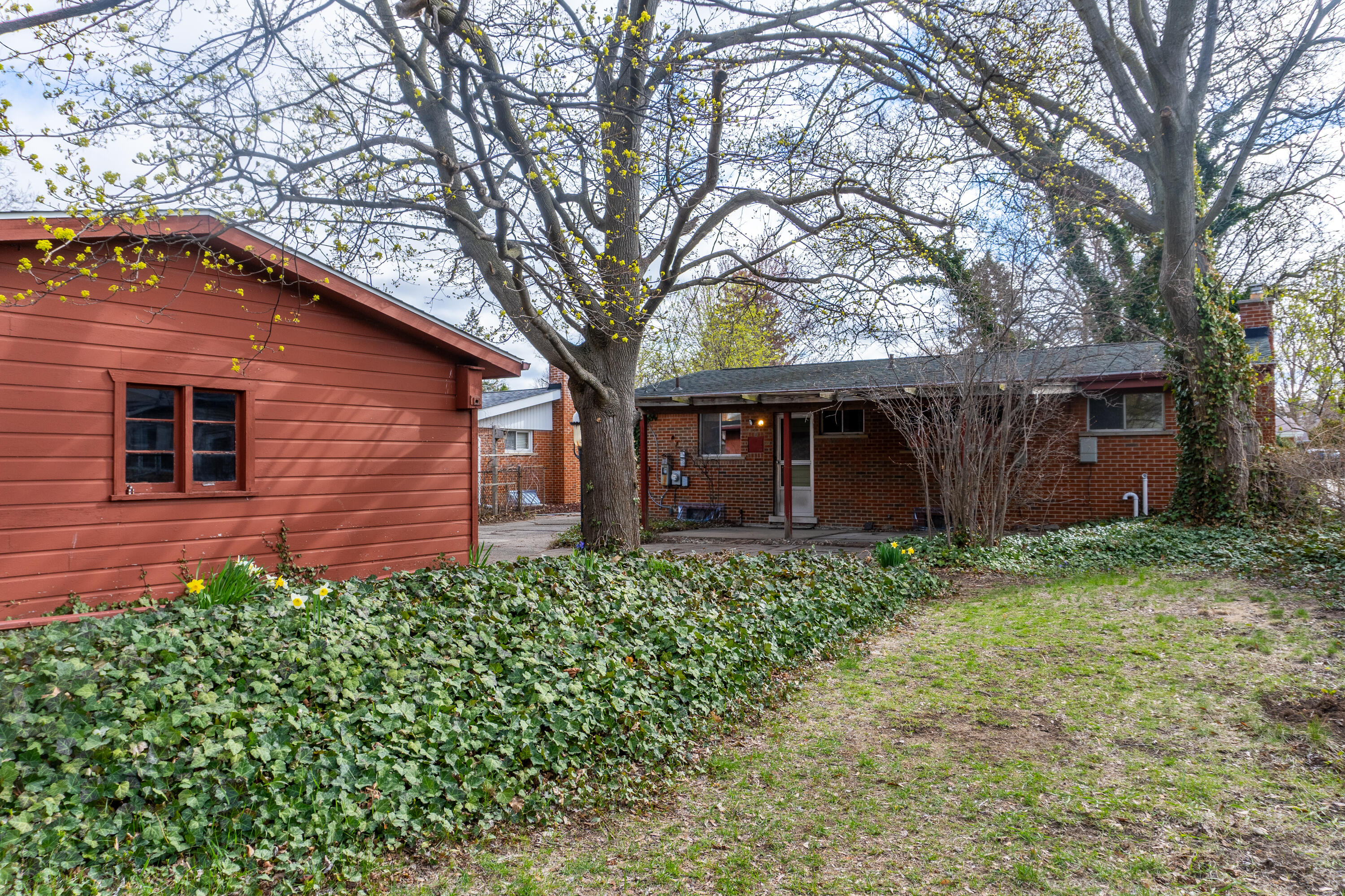 8537 Mercedes Property Photo 5