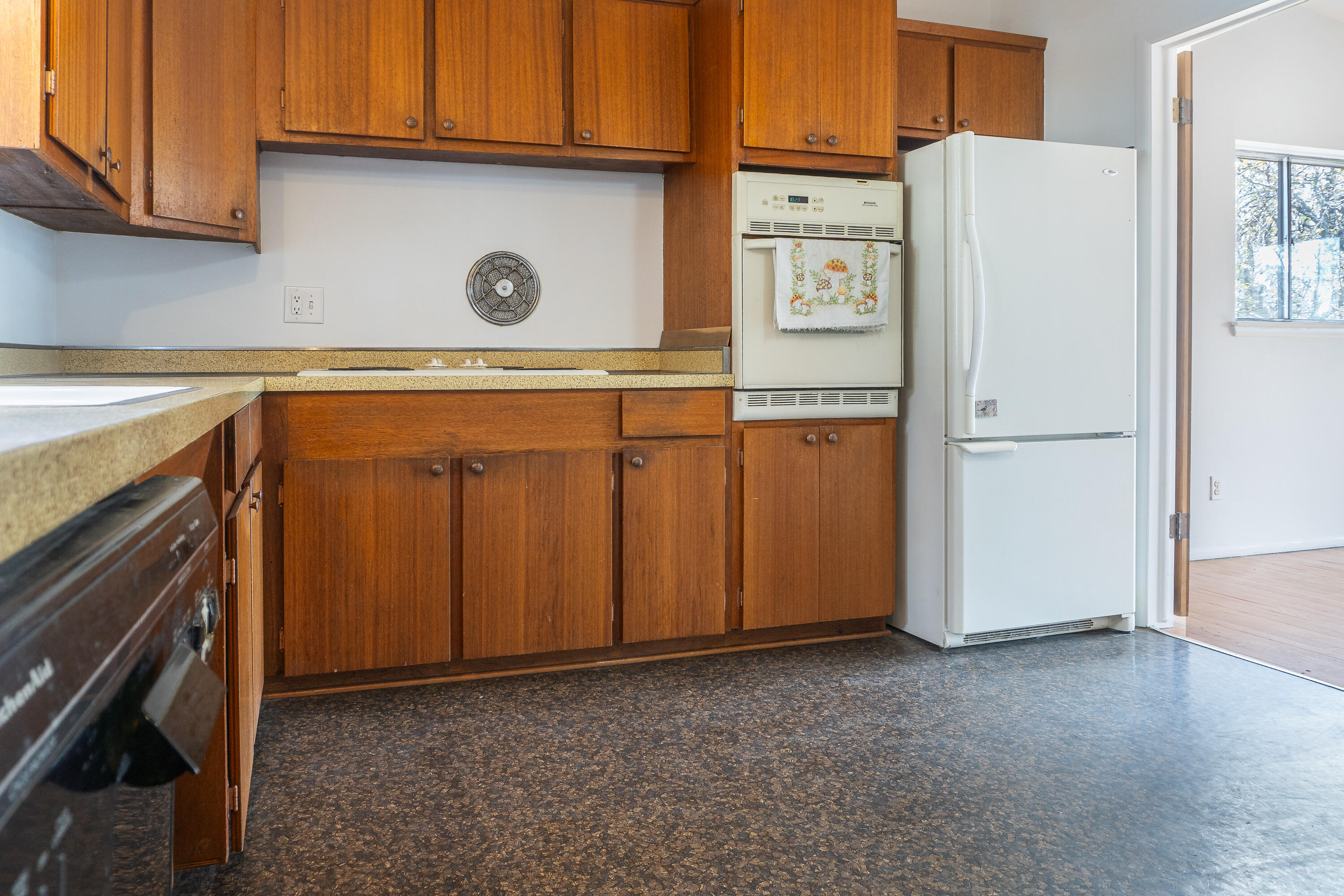 8537 Mercedes Property Photo 7