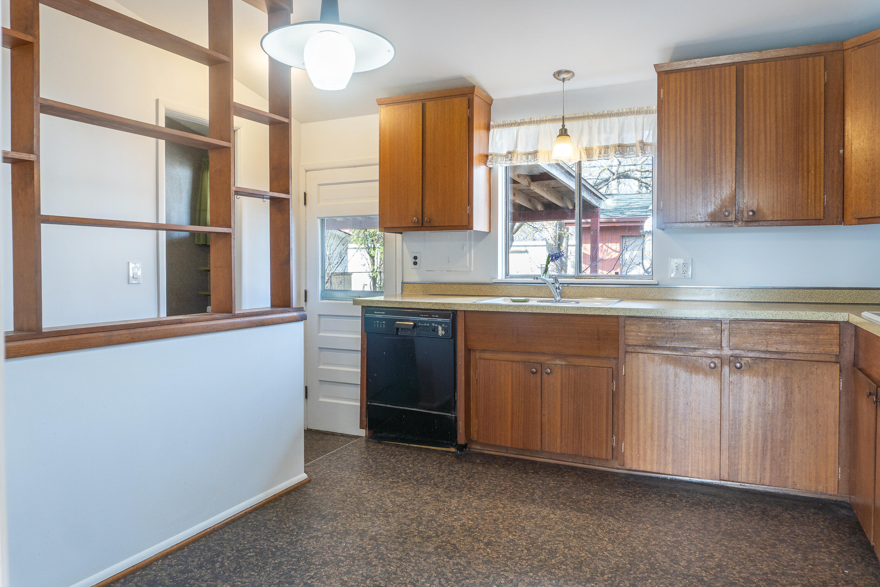 8537 Mercedes Property Photo 8