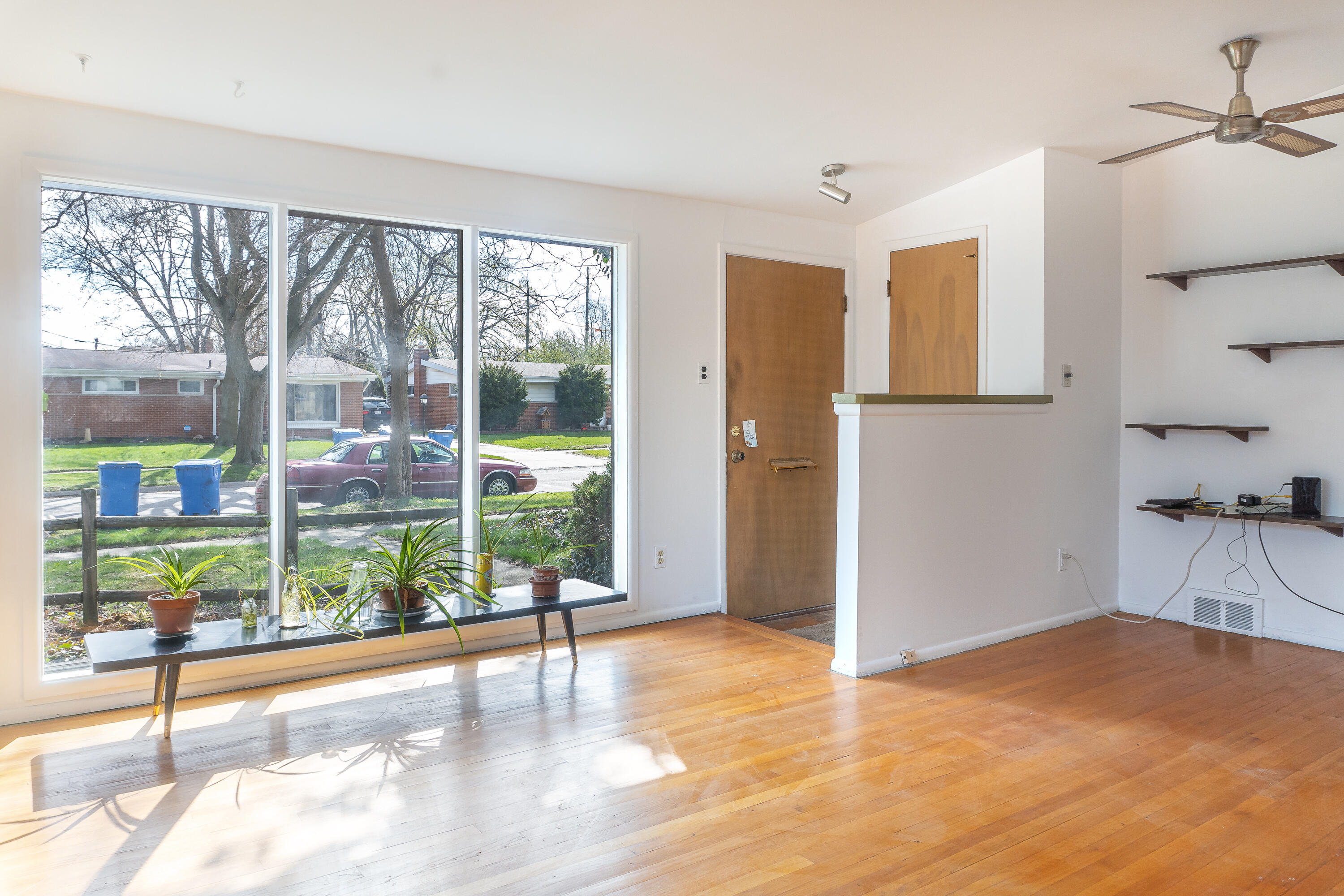 8537 Mercedes Property Photo 11