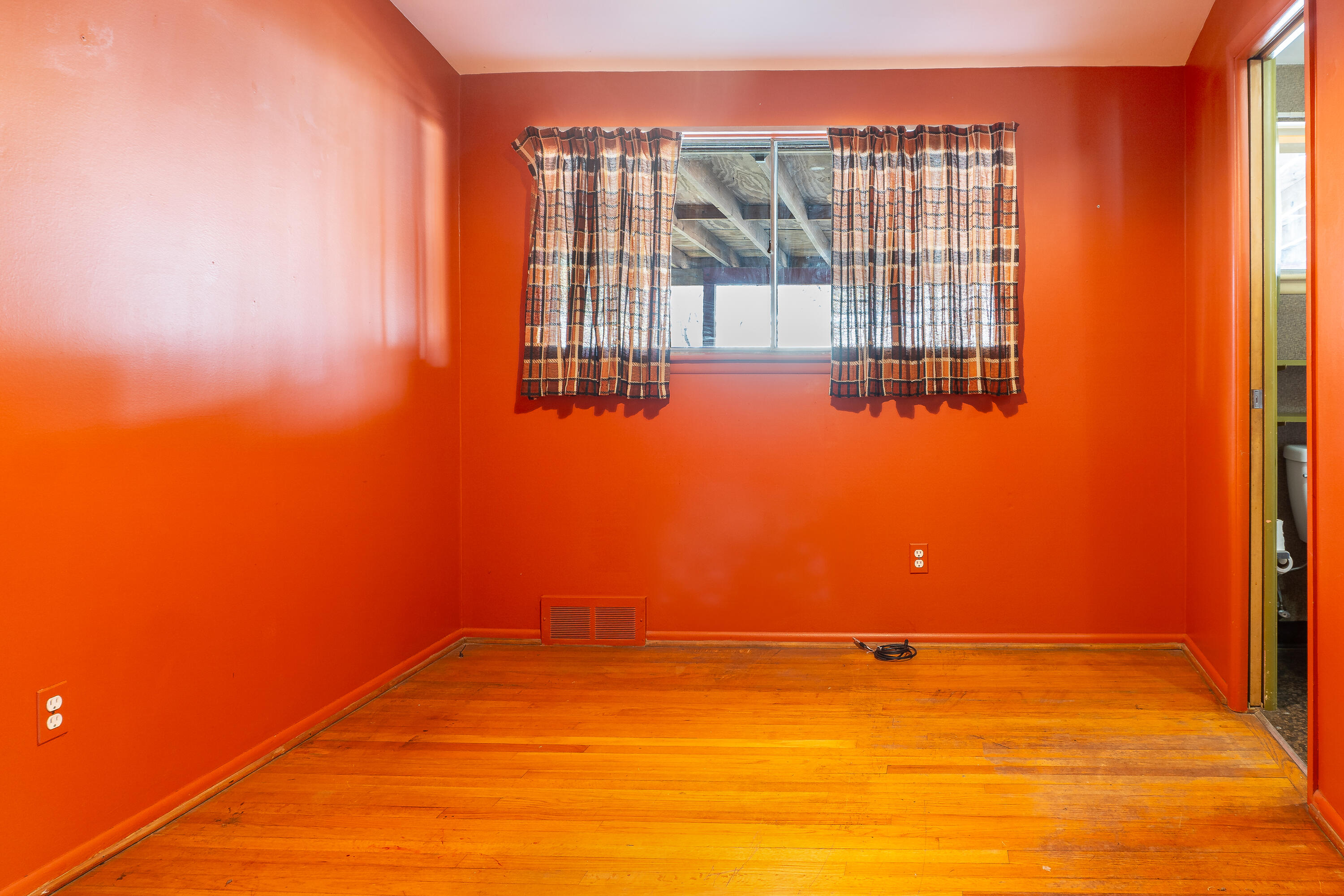 8537 Mercedes Property Photo 24
