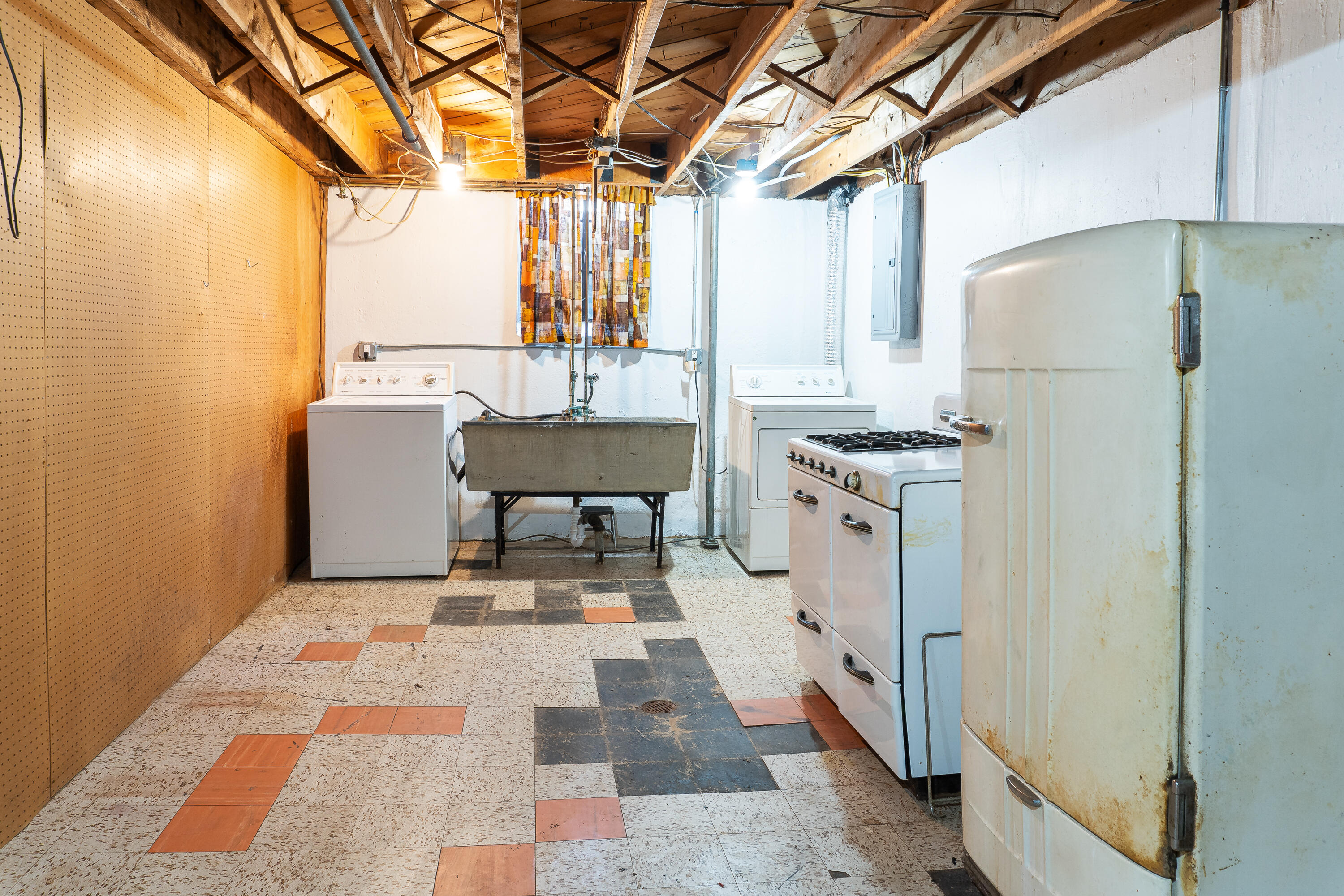 8537 Mercedes Property Photo 33