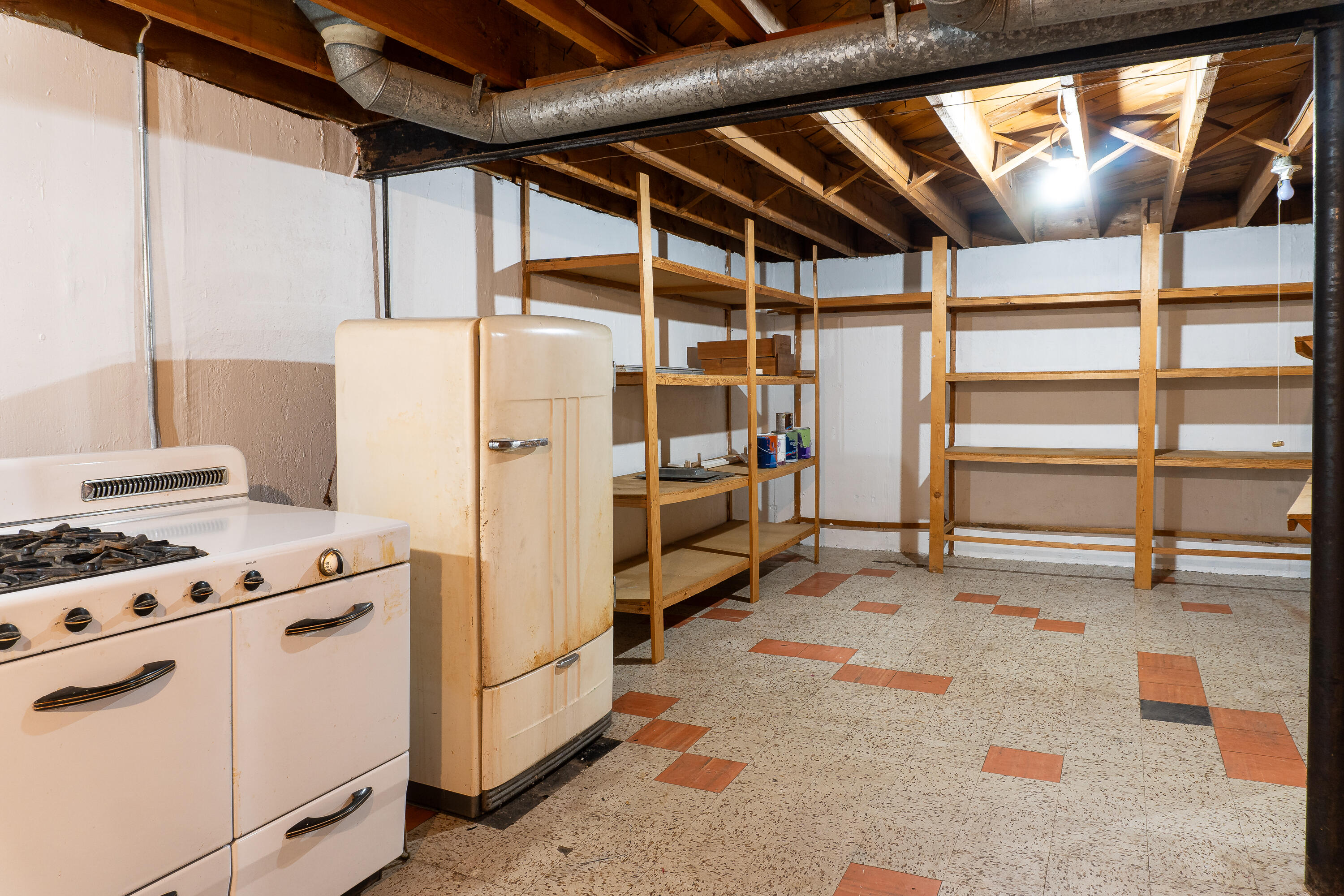 8537 Mercedes Property Photo 36