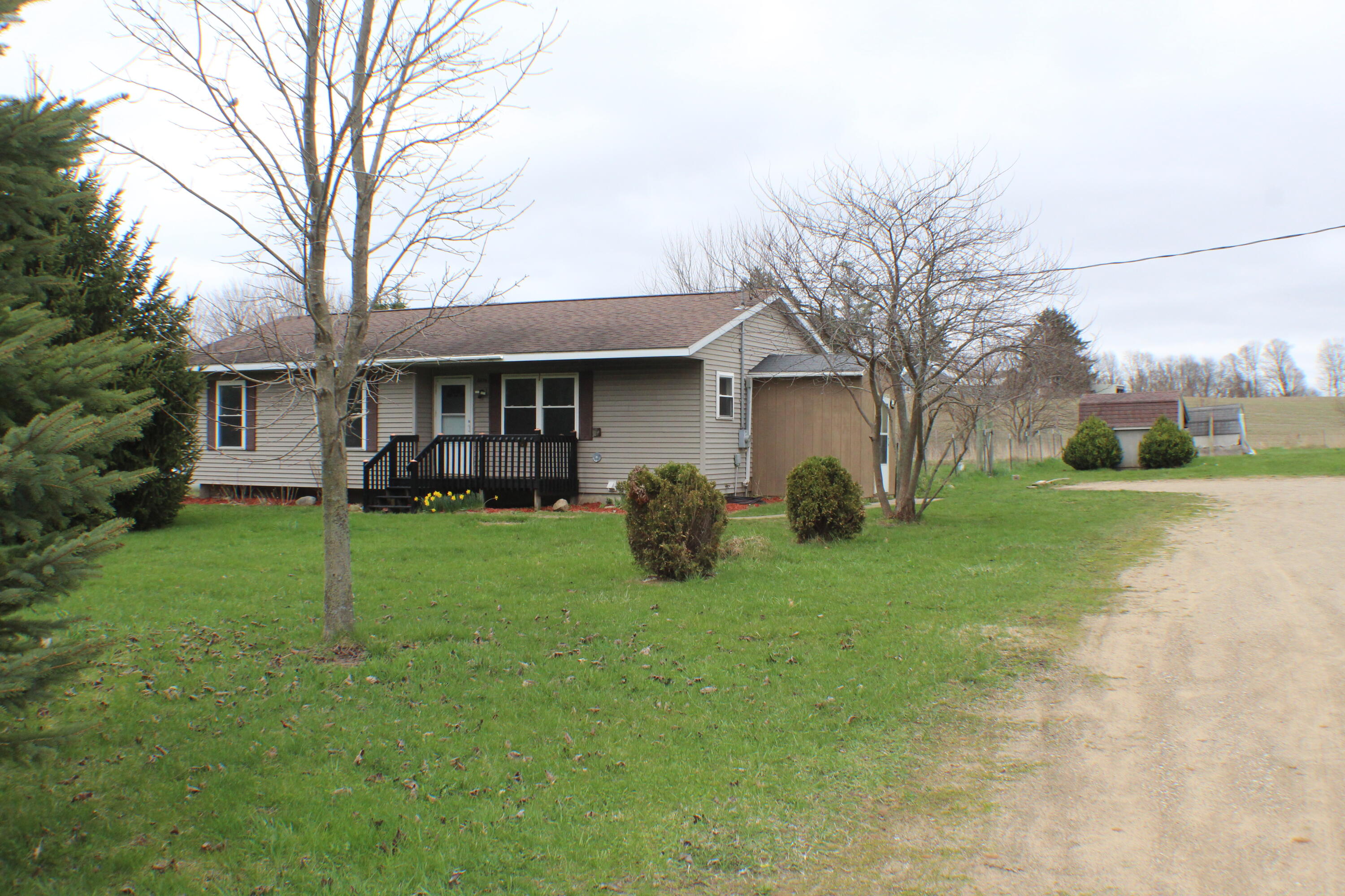 6854 Bingham Avenue Property Photo