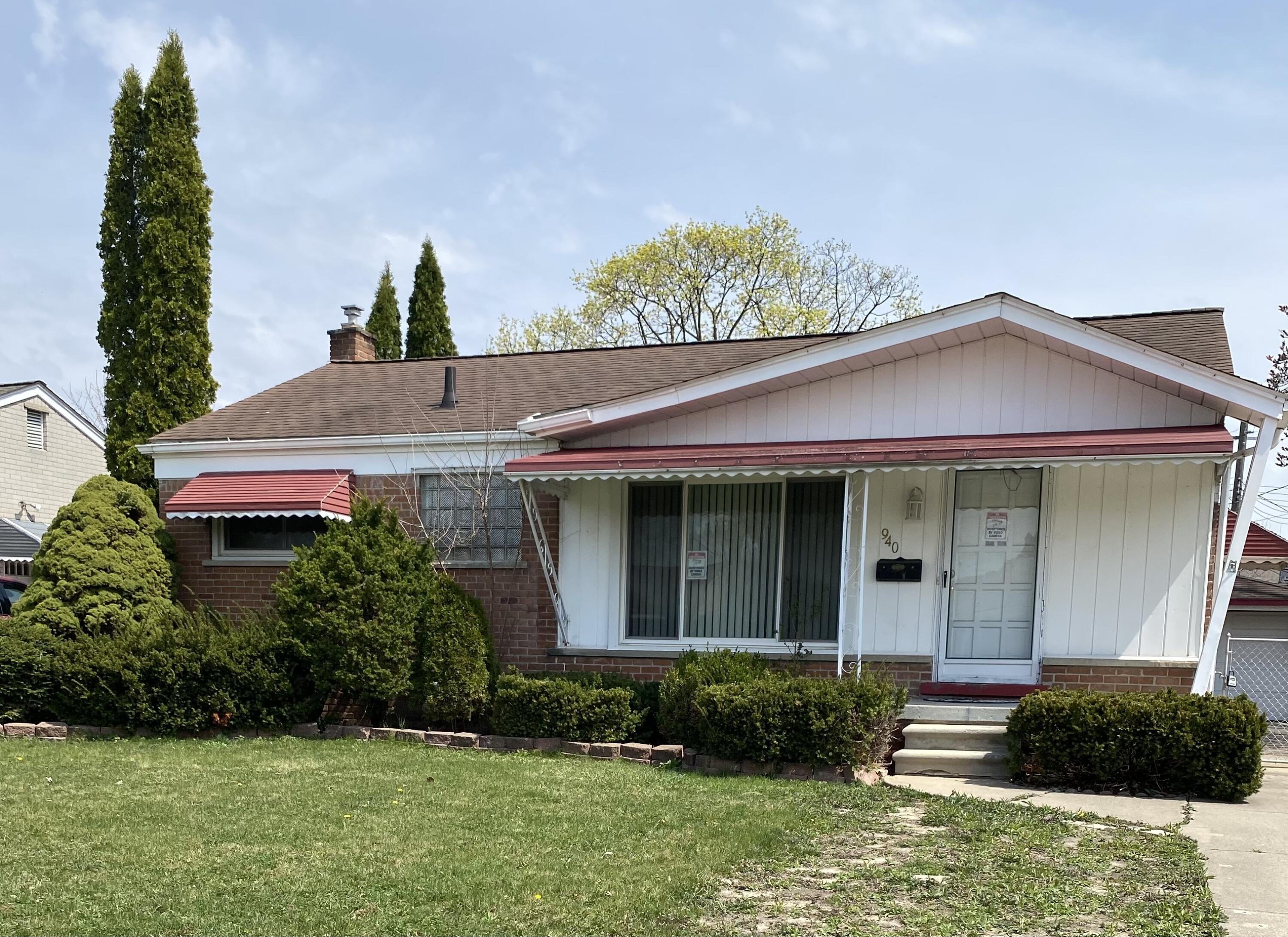940 Arcola St. Street Property Photo