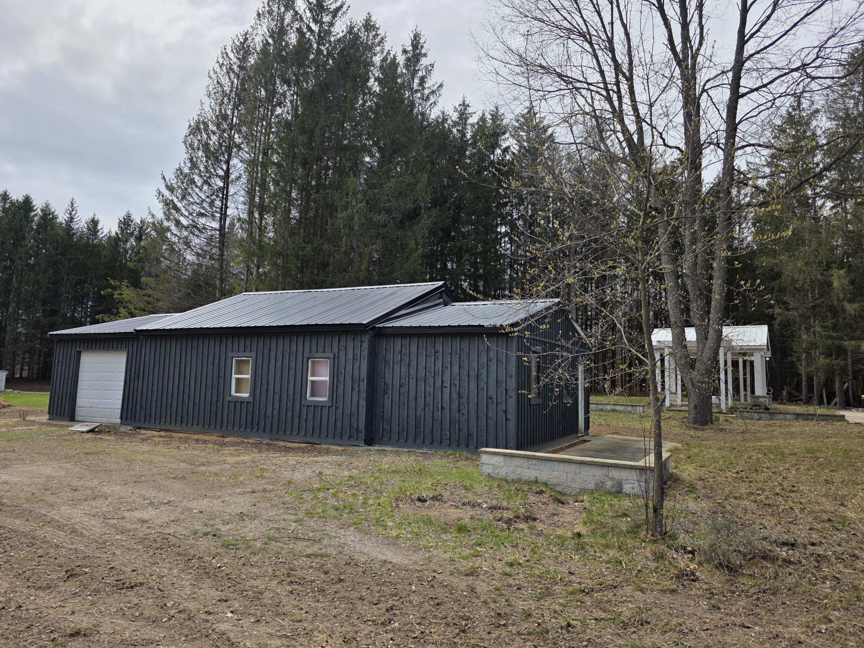 6035 N Custer Road Property Photo