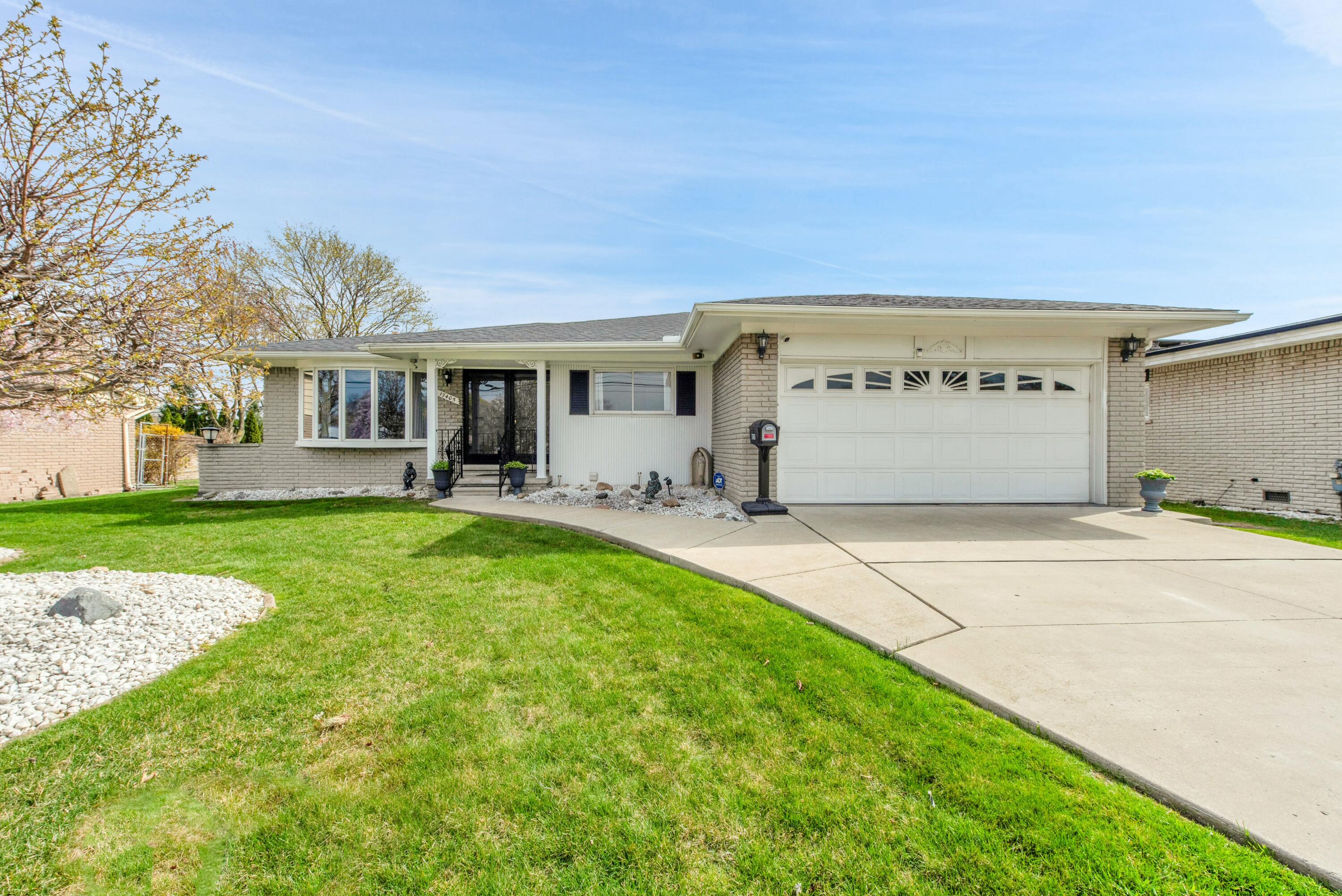 17405 Goddard Road Property Photo