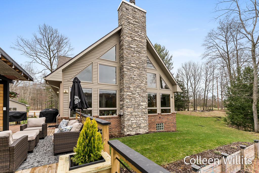 935 W White Road Property Photo