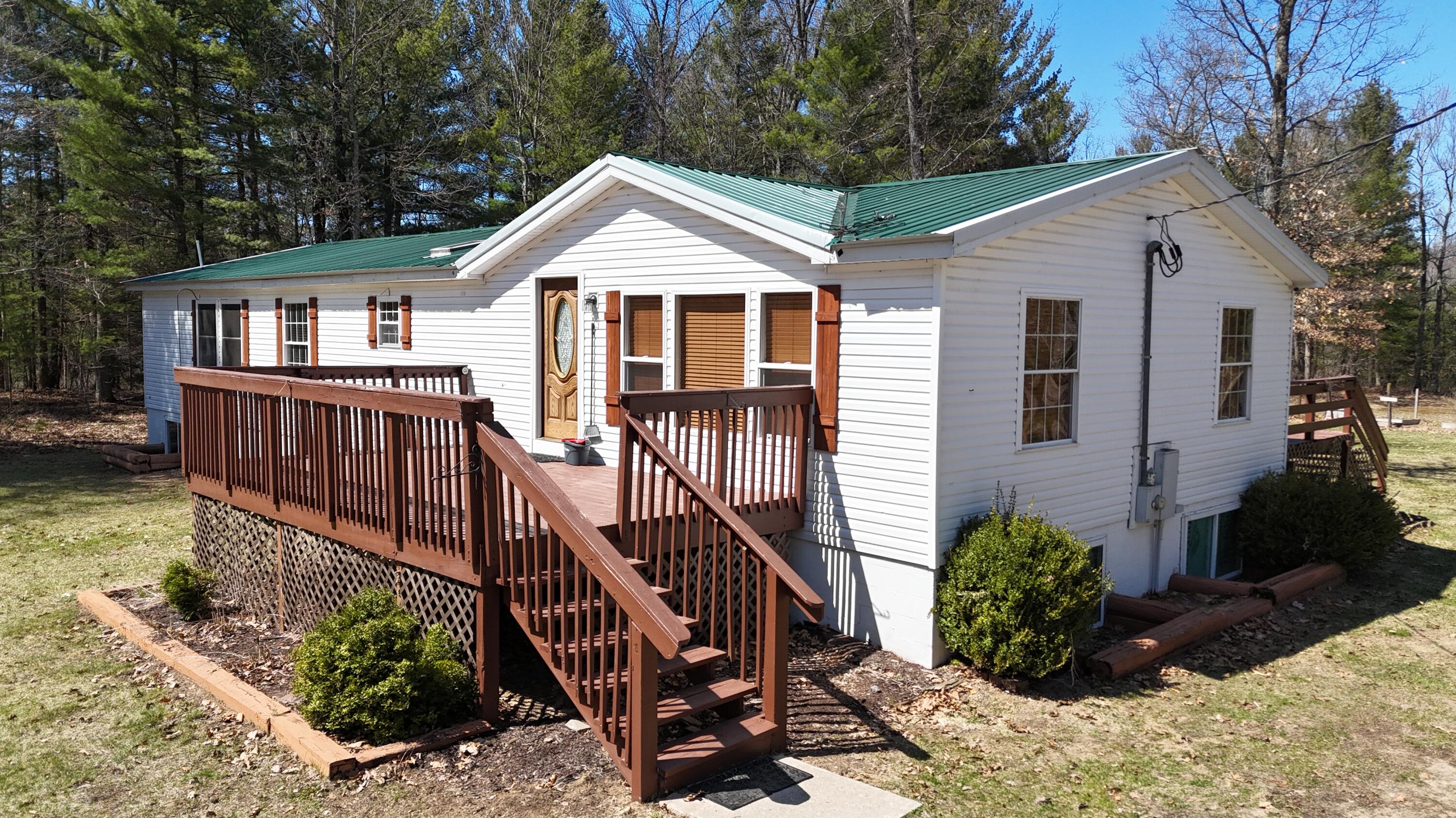 15280 Coates Highway Property Photo