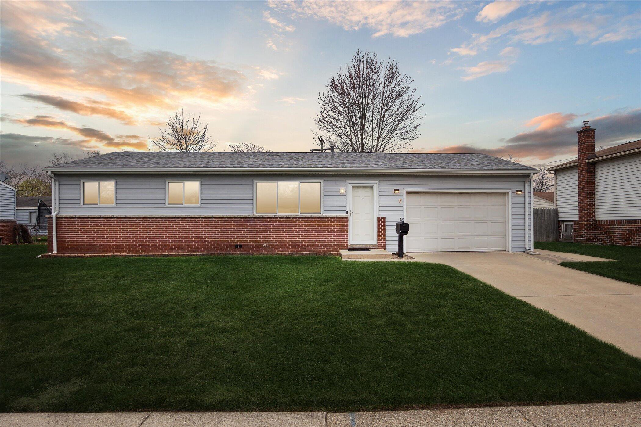 1325 Woodglen Avenue Property Photo