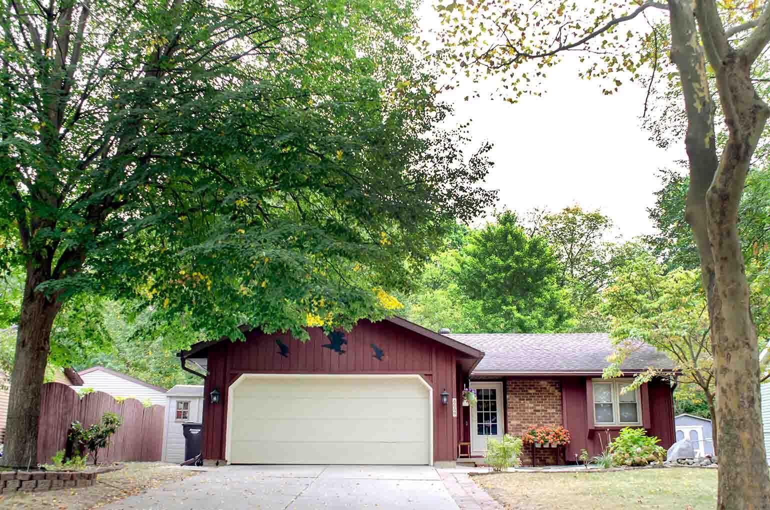 4648 Flying Eagle Drive Se Property Photo