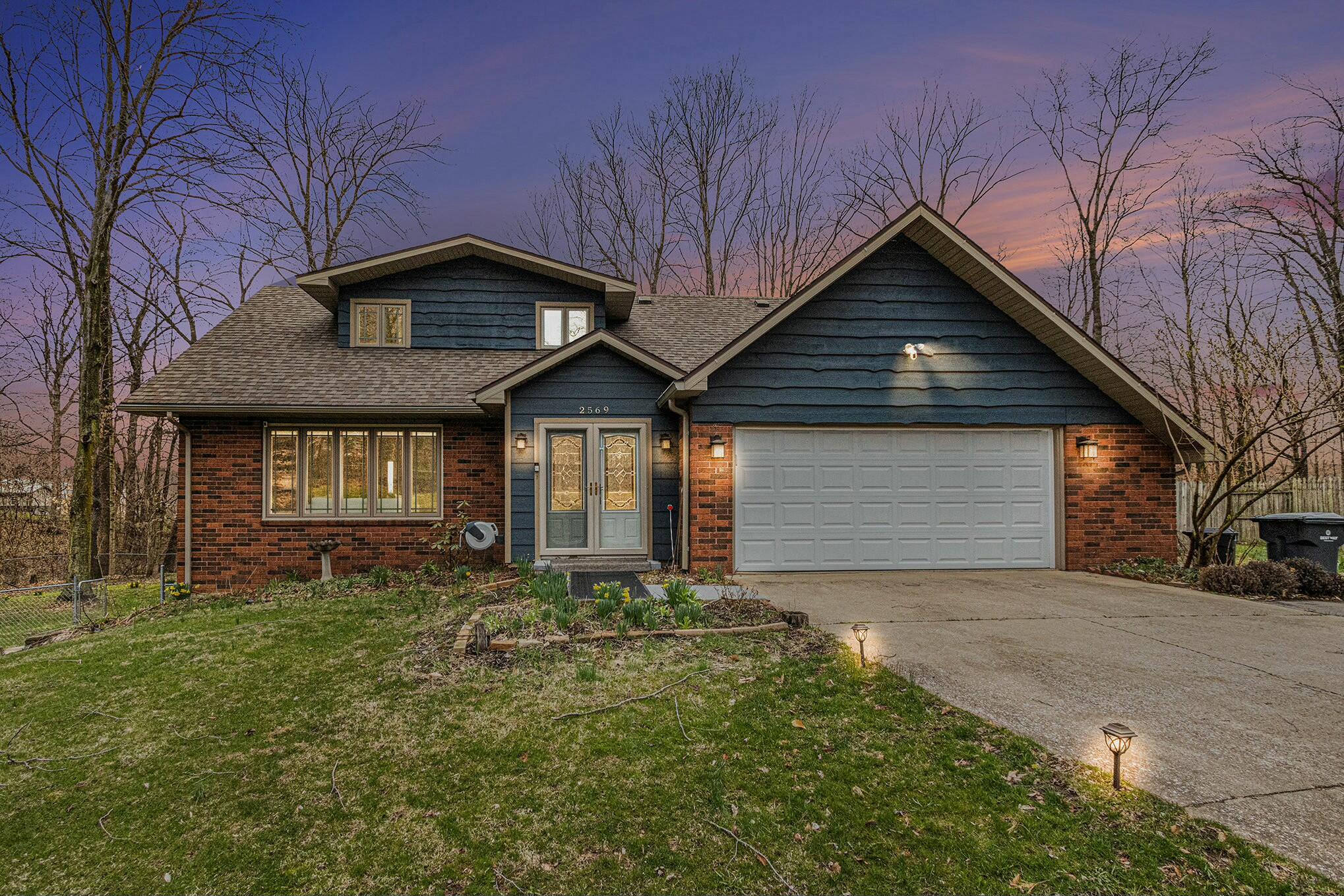 Country Acres Real Estate Listings Main Image