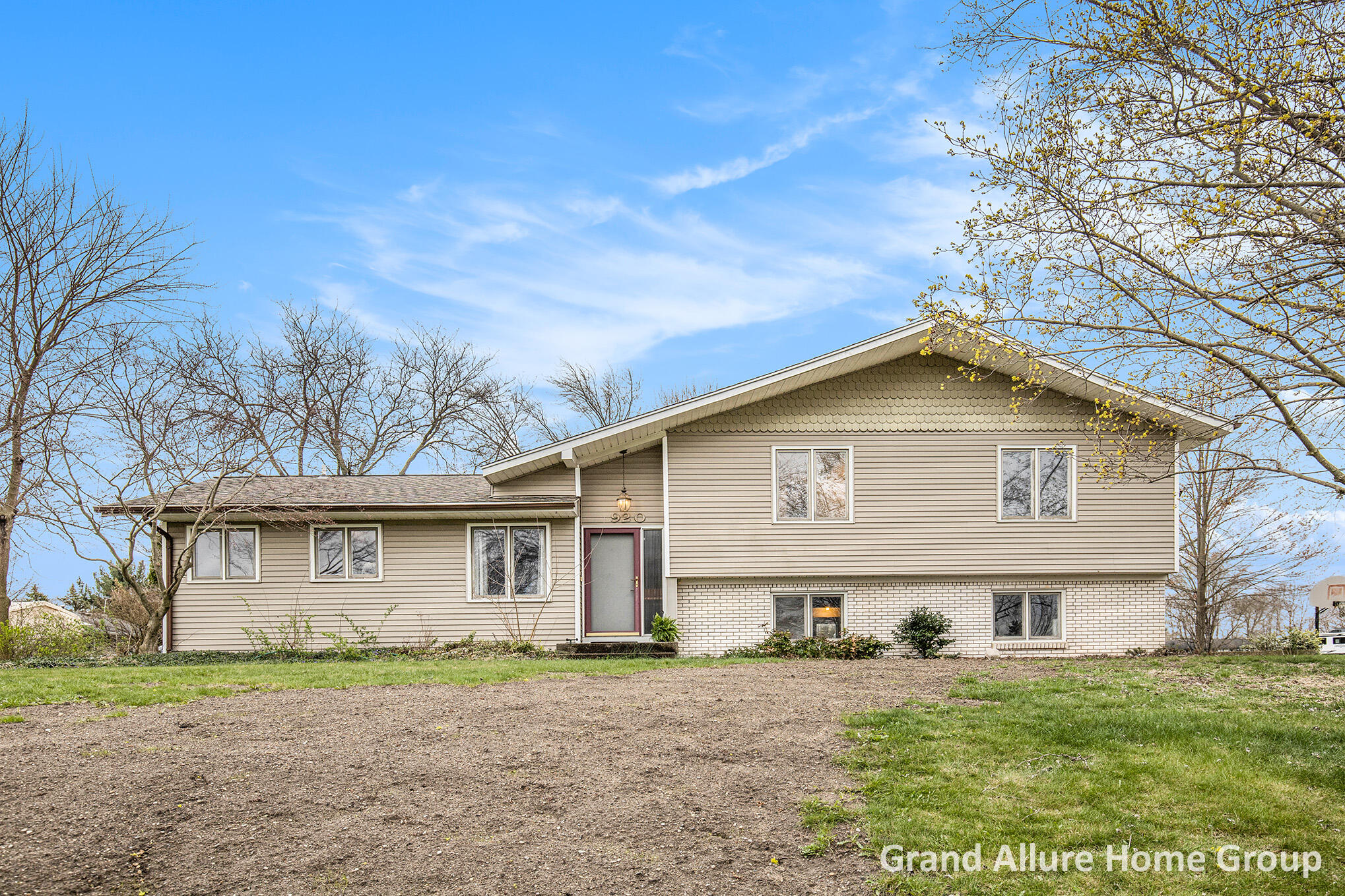 920 Crystal Drive Property Photo