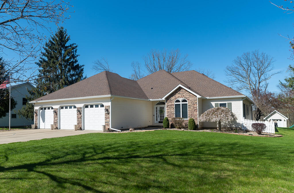 11061 Village Lane Property Photo