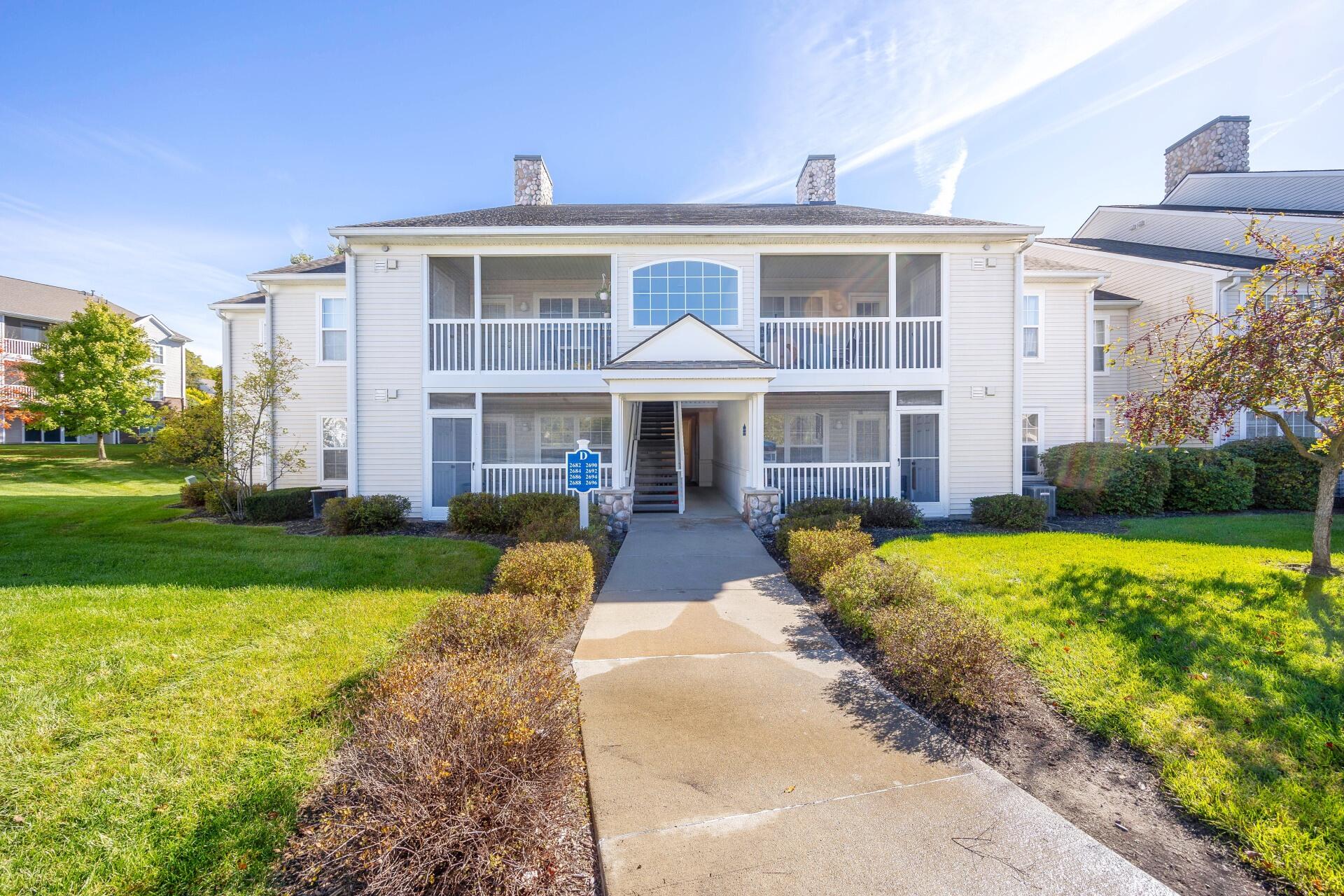 2688 S Knightsbridge Circle Property Photo