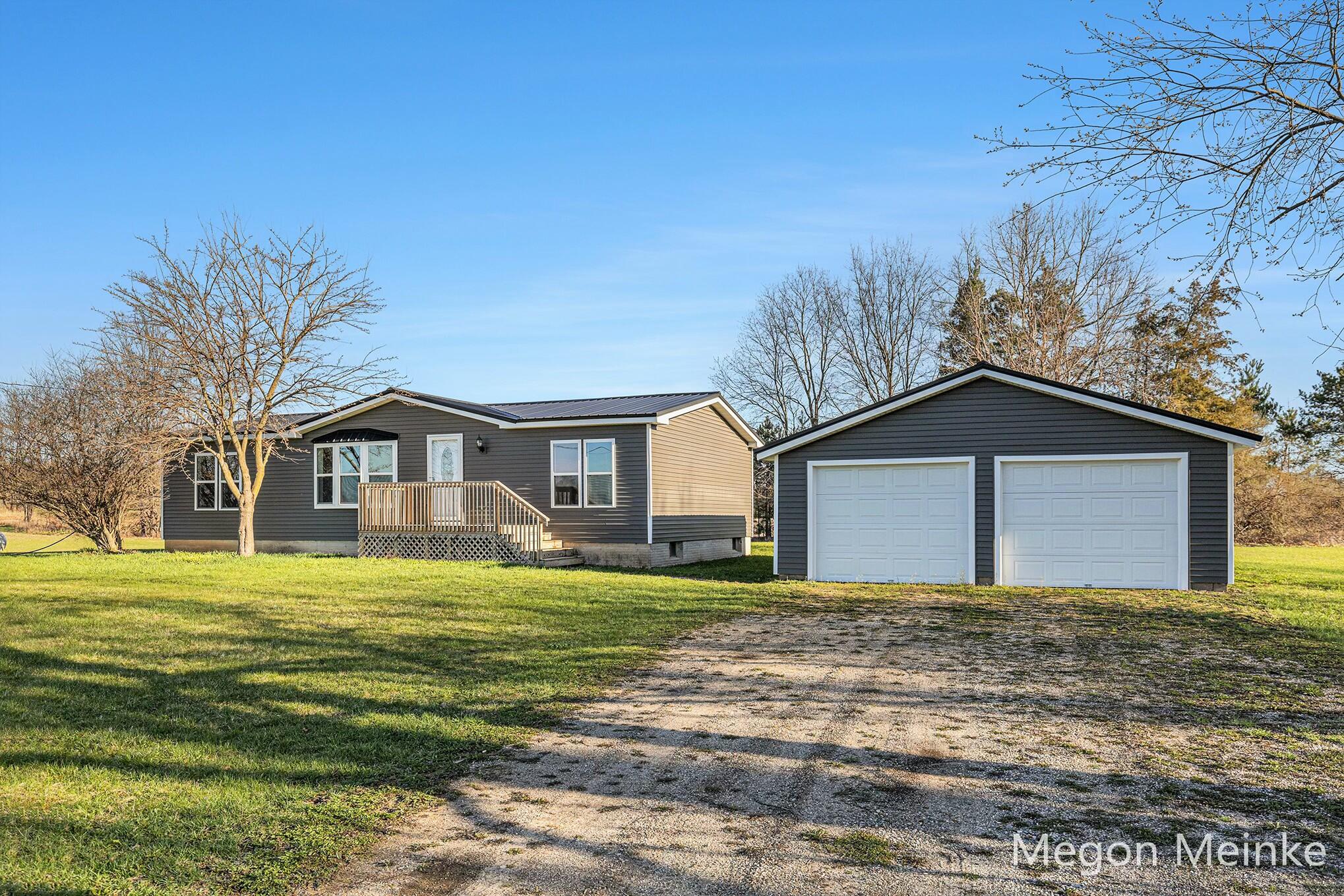 10660 Ellis Road Property Photo