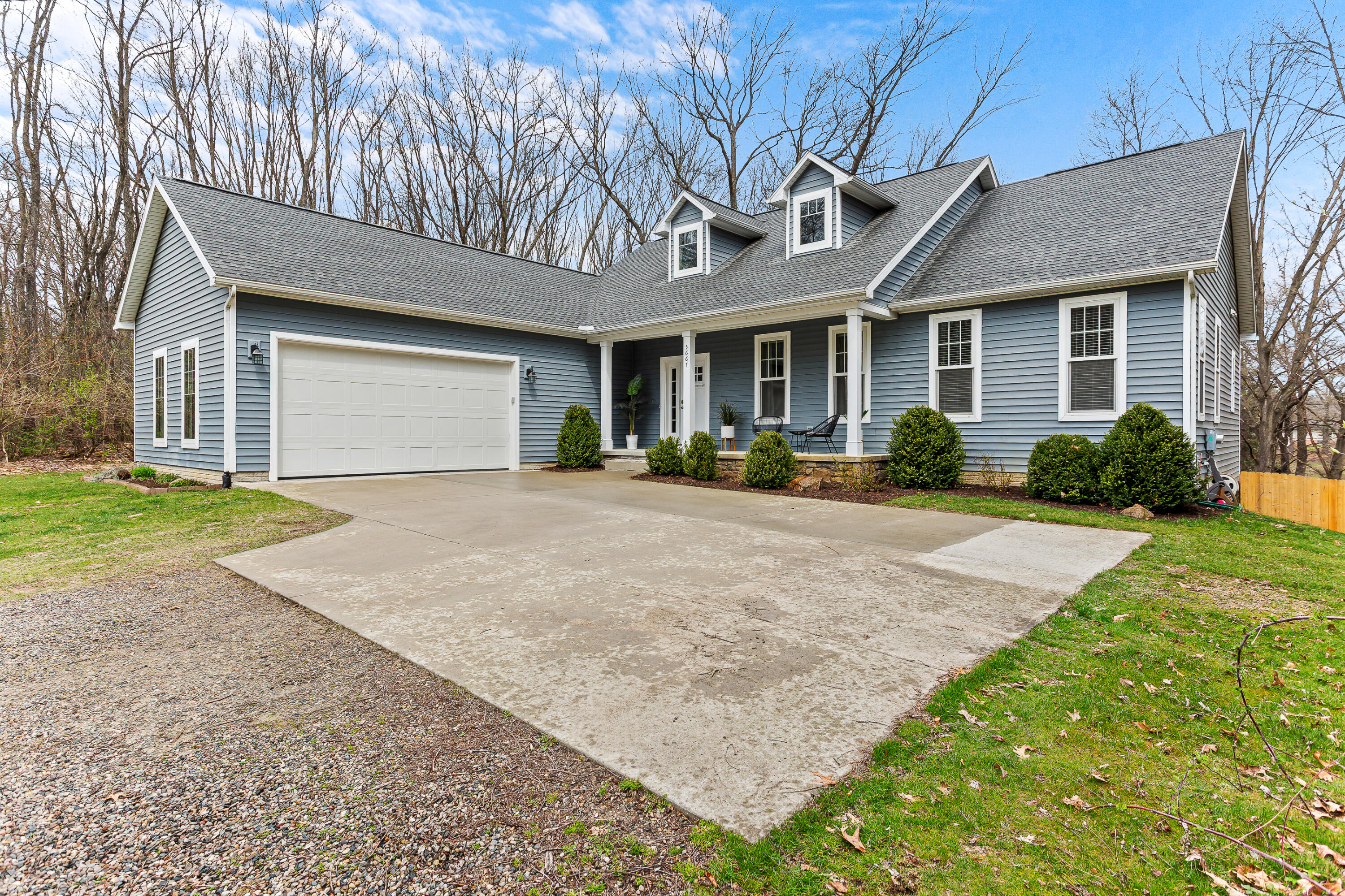 5667 Bon Terre Drive Property Photo