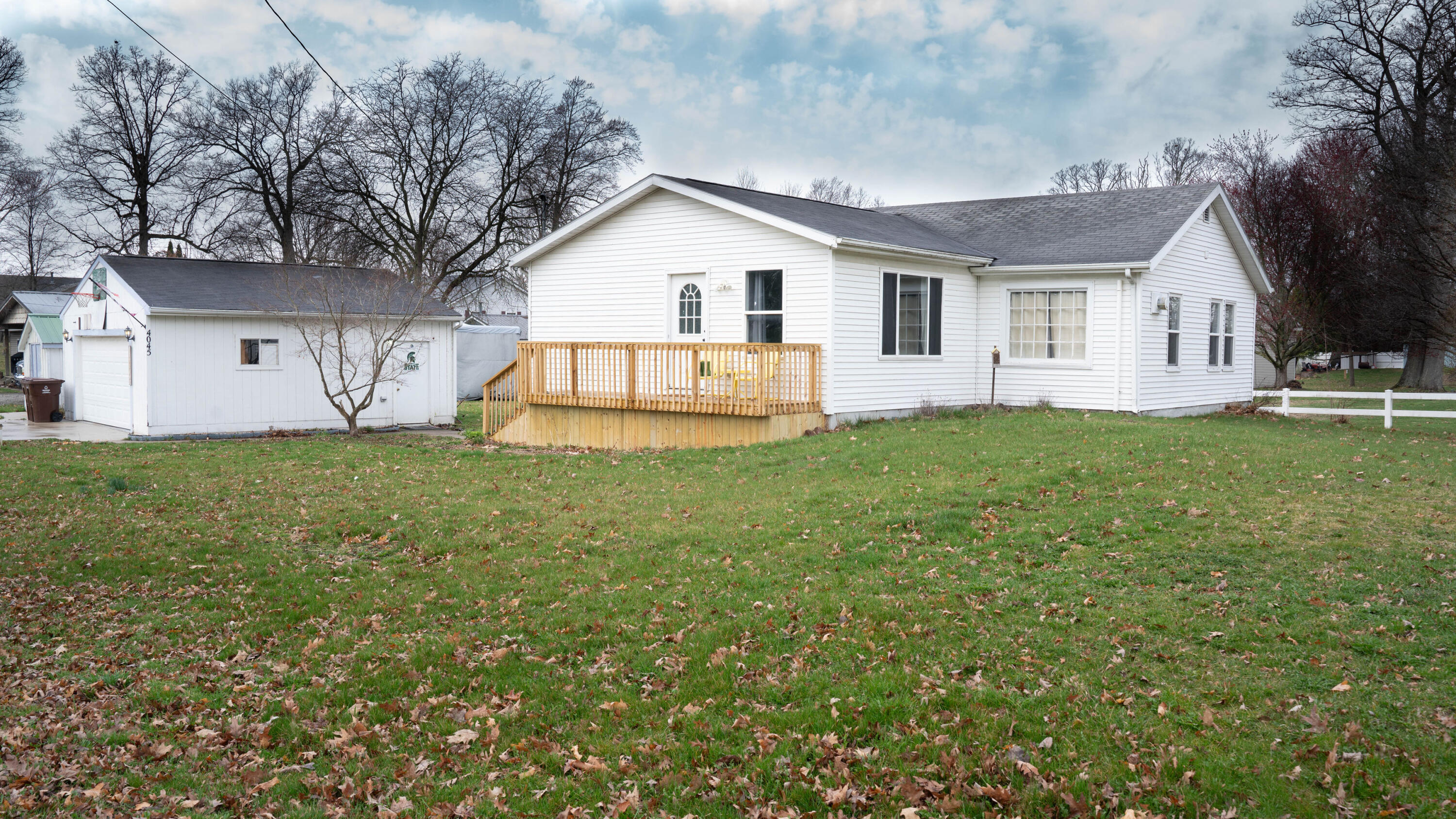 4045 W Stanton Road Property Photo