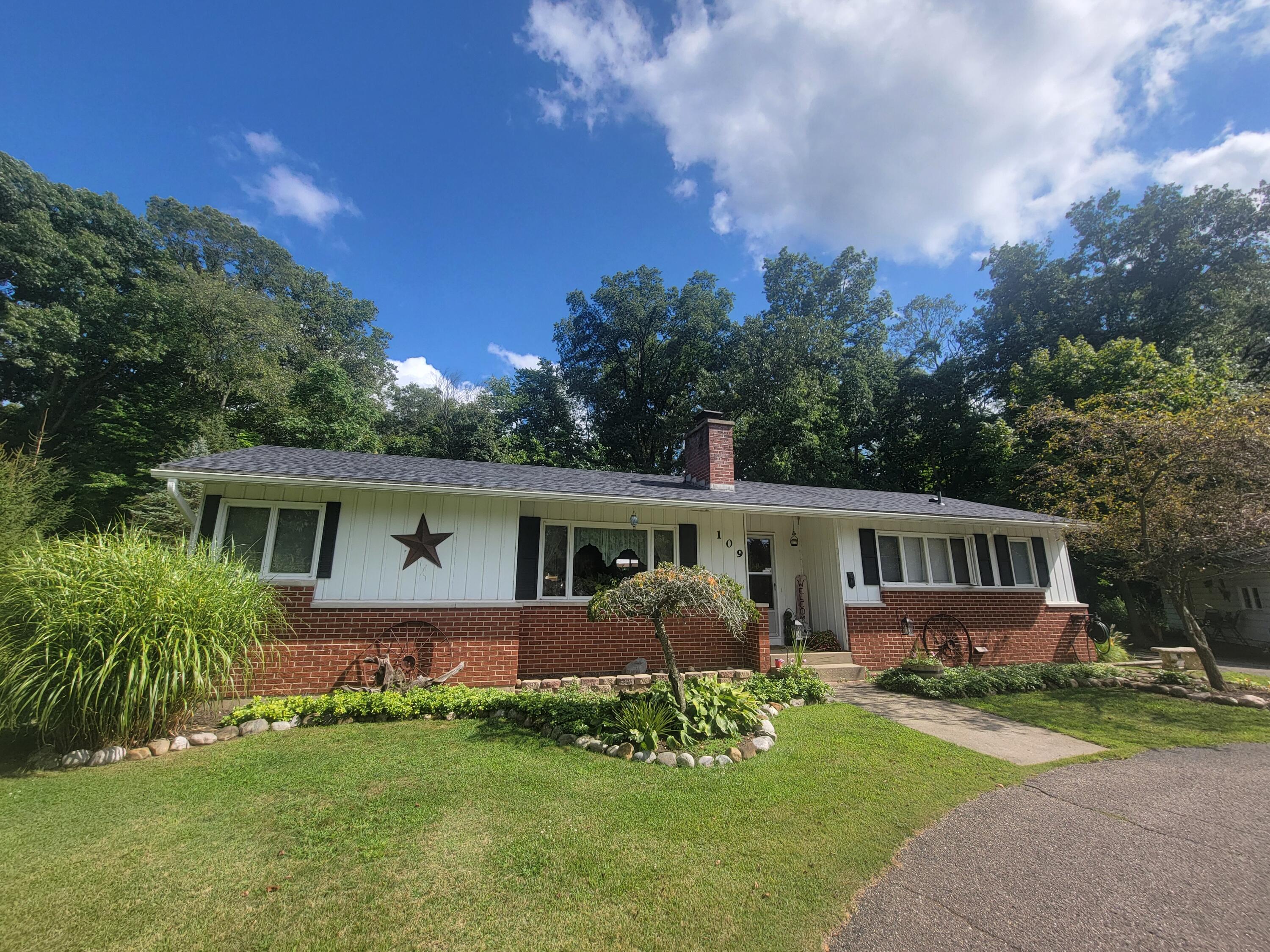 109 Circle Drive Property Photo