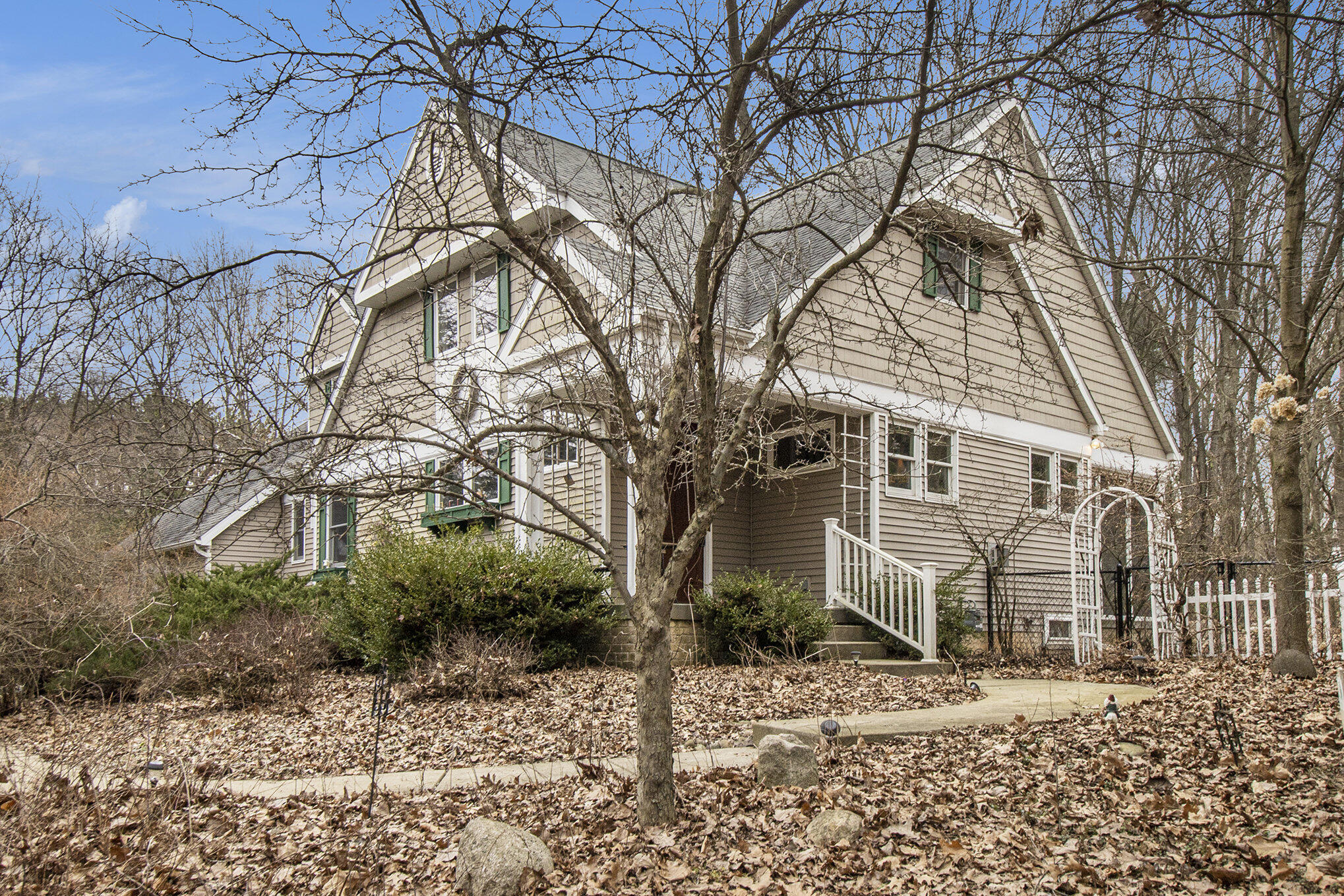 2340 Learmonth Lane Property Photo