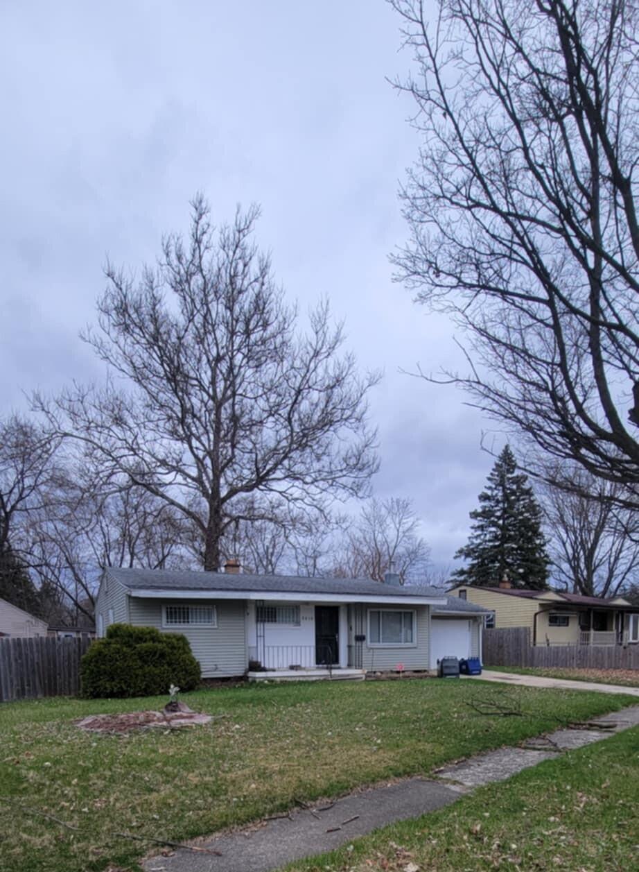 5816 Susan Street Property Photo