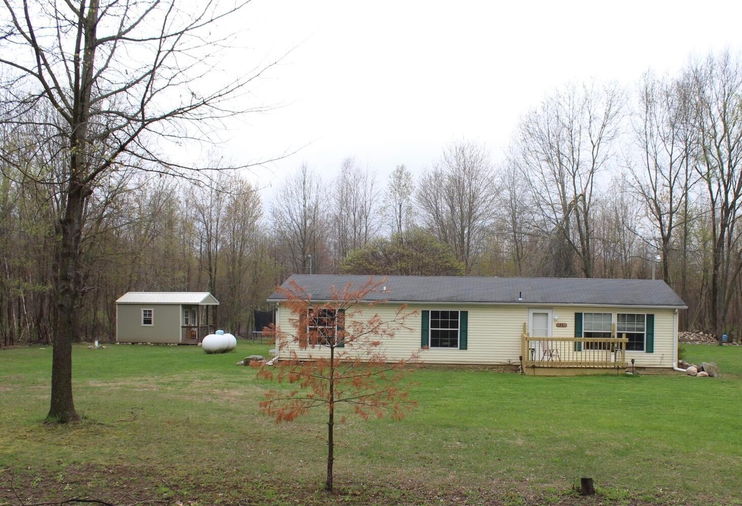 1961 E Goose Lake Road Property Photo