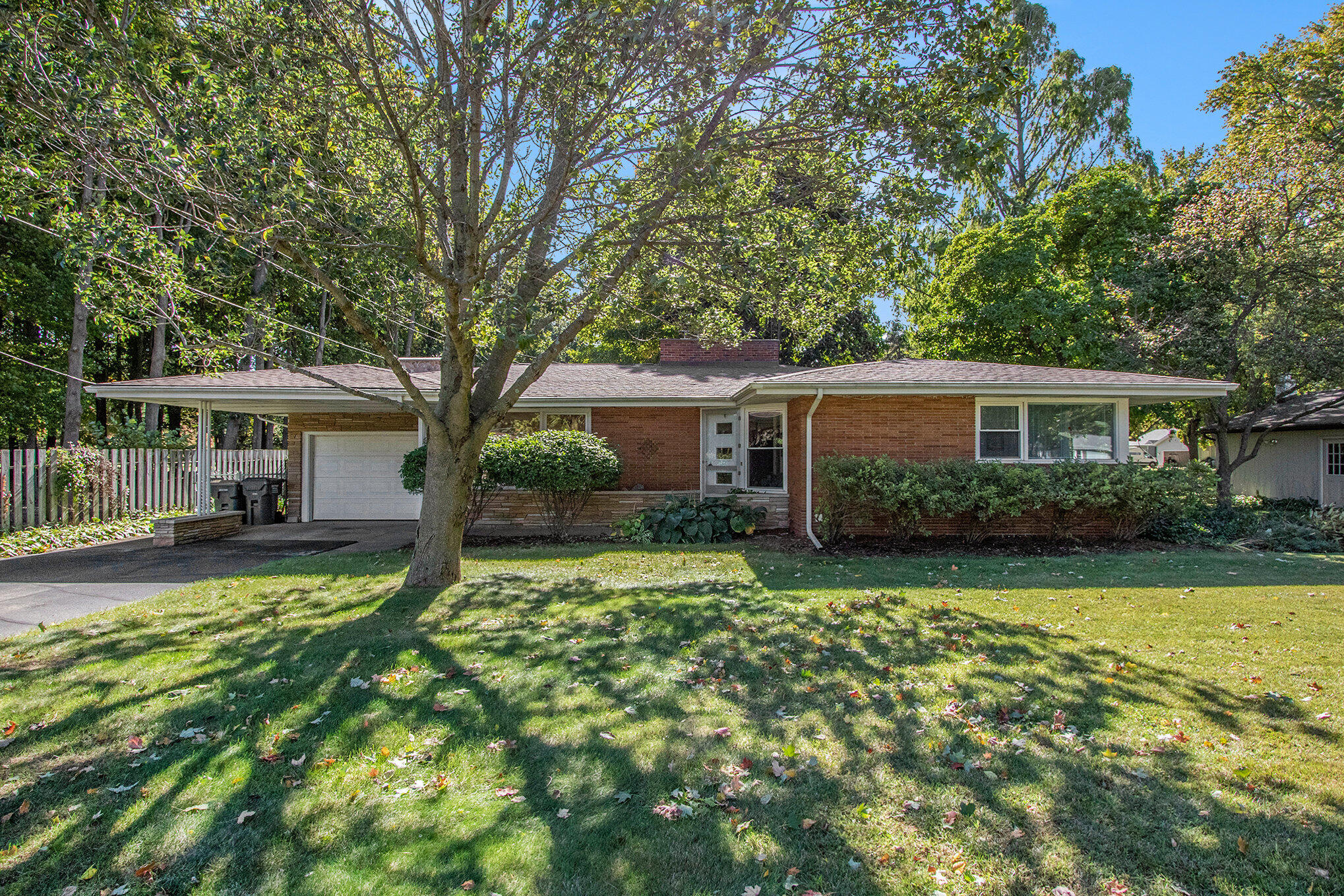 326 Jakway Avenue Property Photo