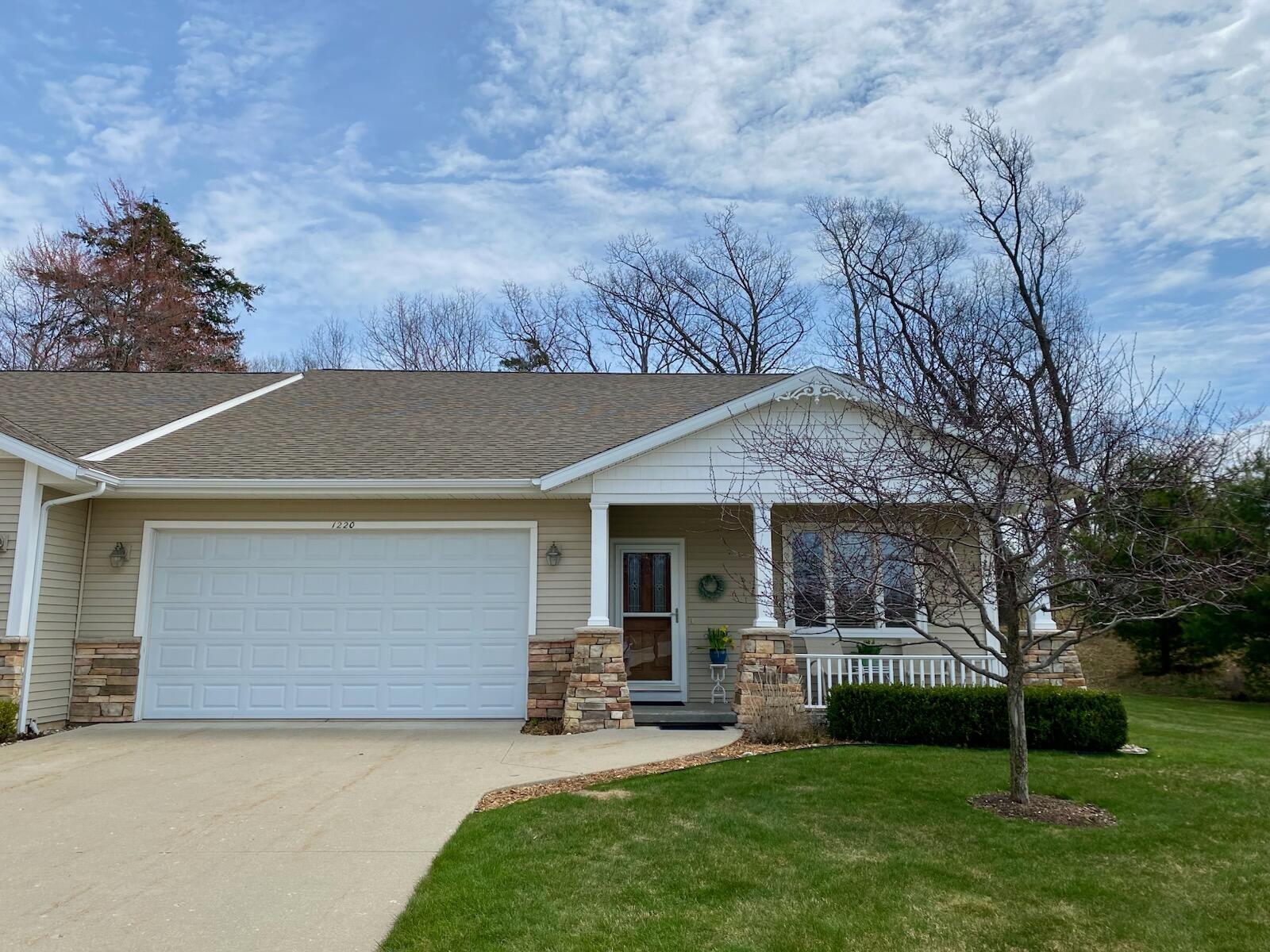 1220 Blue Heron Drive Property Photo