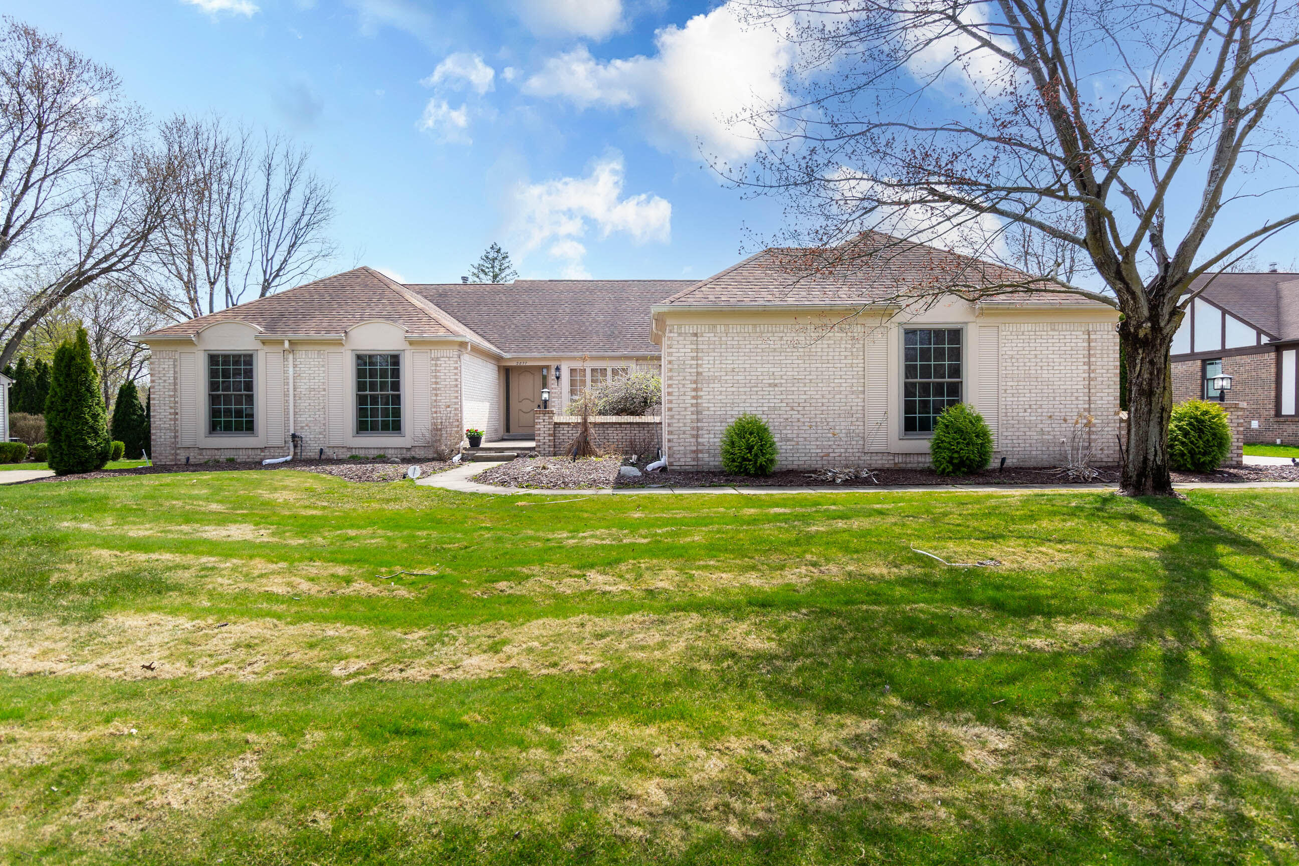 2877 Shadywood Drive Property Photo