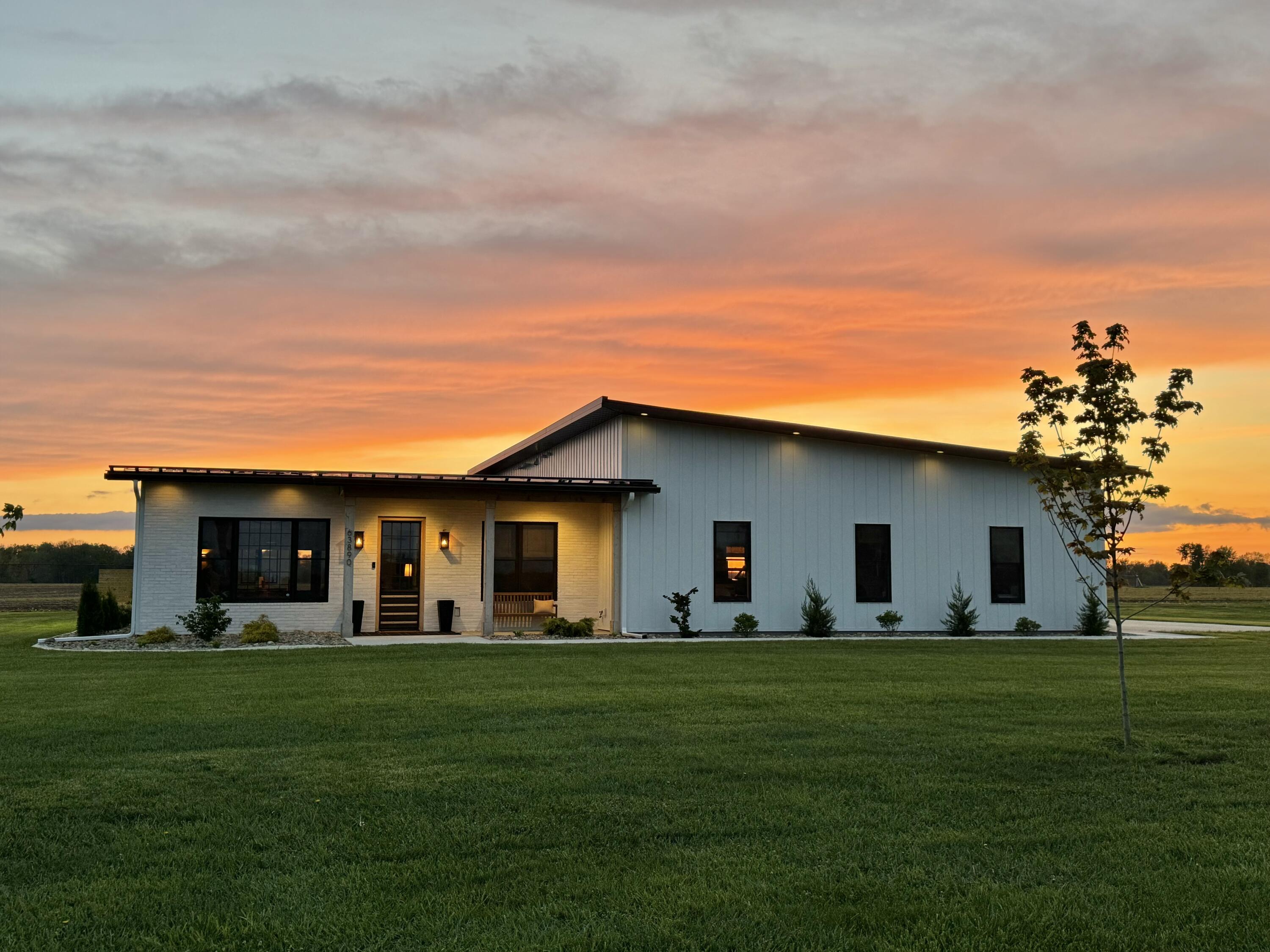 63890 Middle Colon Road Property Photo 1