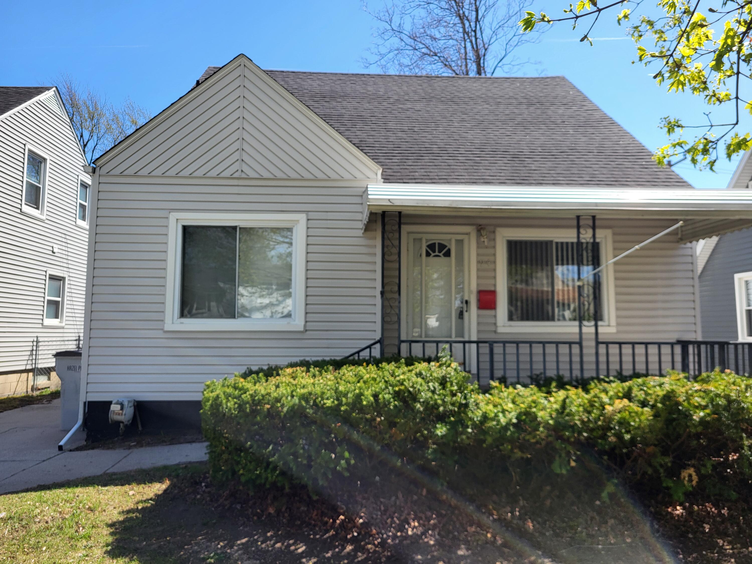 94 E Shevlin Avenue Property Photo