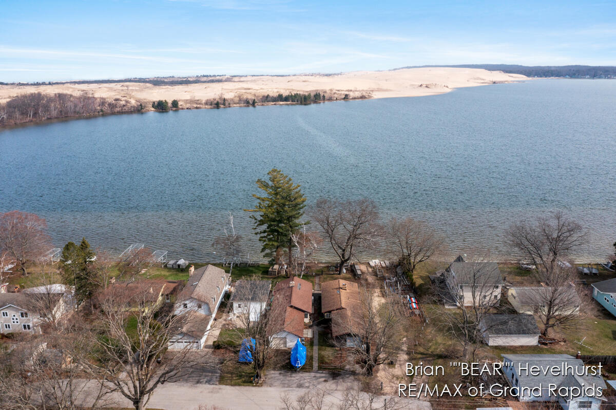 9440 Sandy Drive Property Photo