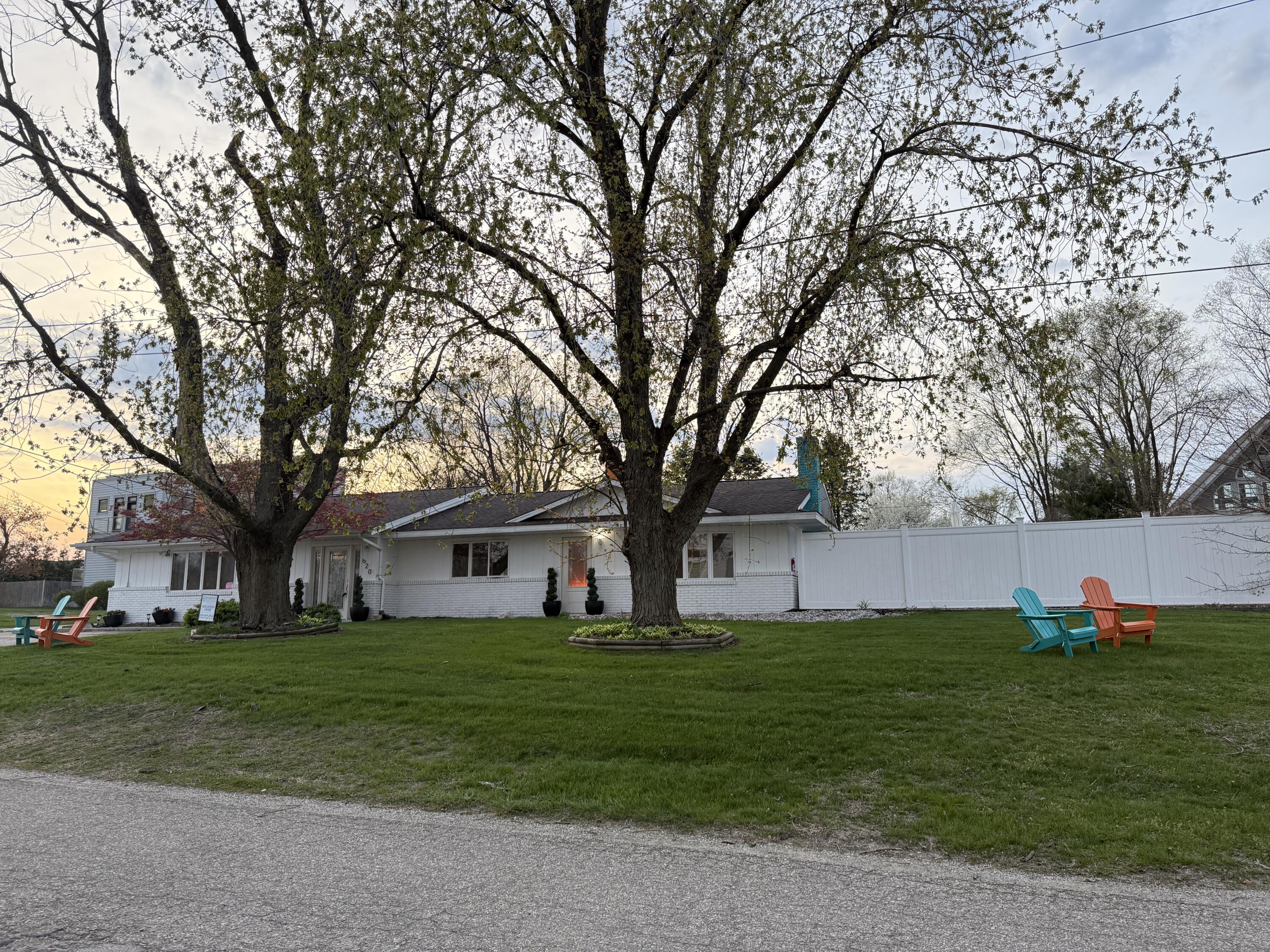 620 North Drive Property Photo