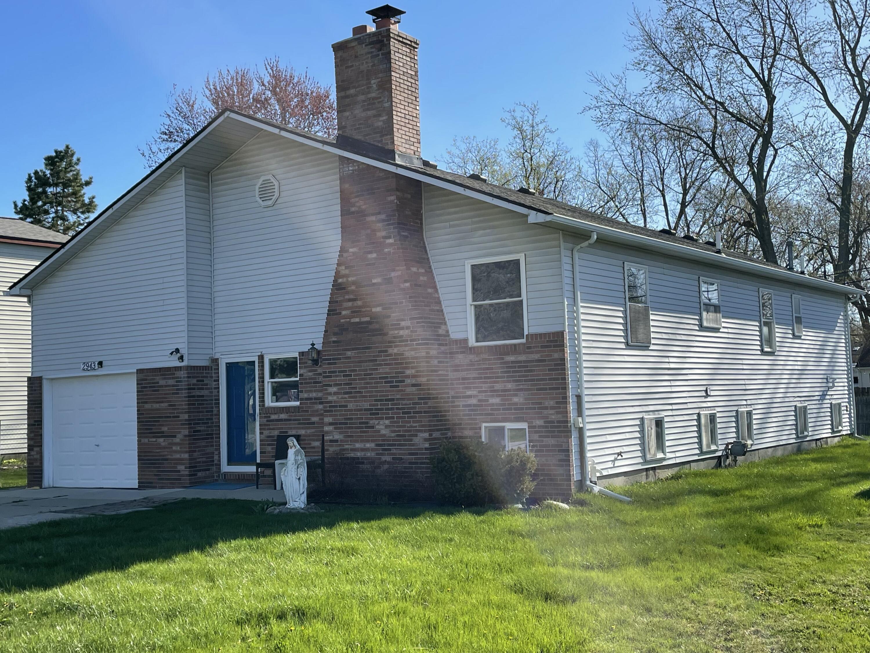 2943 Hartline Drive Property Photo