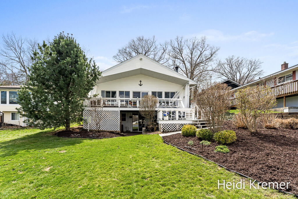 16933 Royal Lane Property Photo
