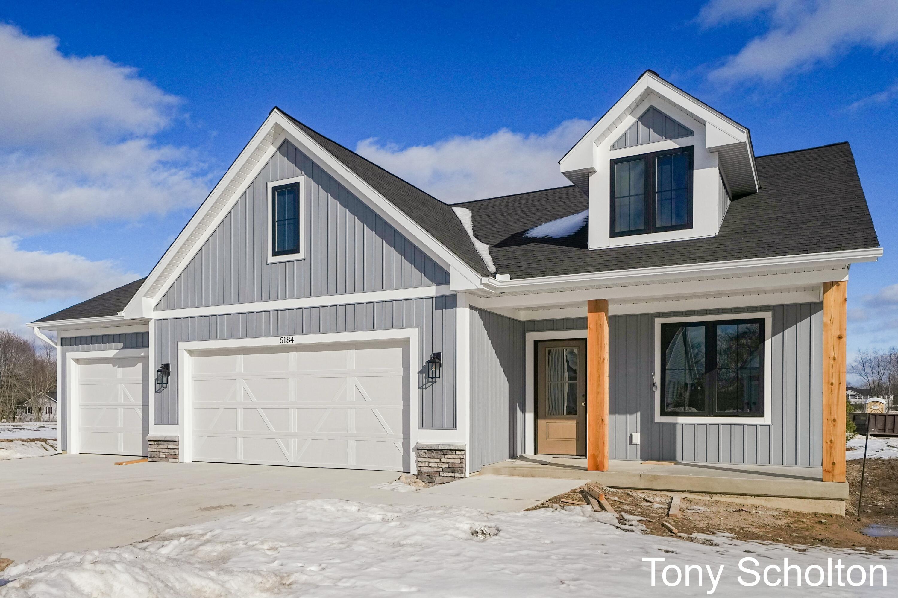 5080 Blendon Wds Drive, 3 Property Photo